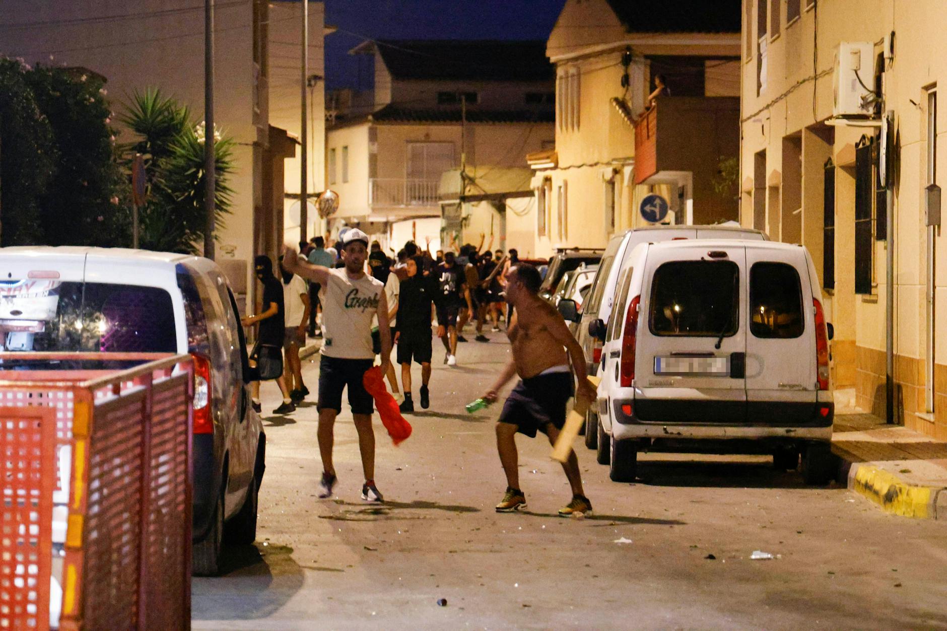 Mindestens ein Mensch wurde festgenommen und fünf leicht verletzt in Torre Pachecho (Murcia).