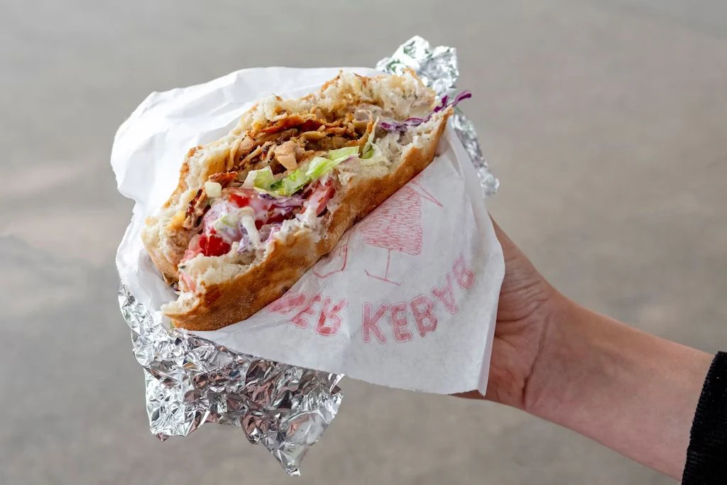 Döner-Drama auf der A10! Polizei zieht 1000 Kilo Fleisch aus dem Verkehr