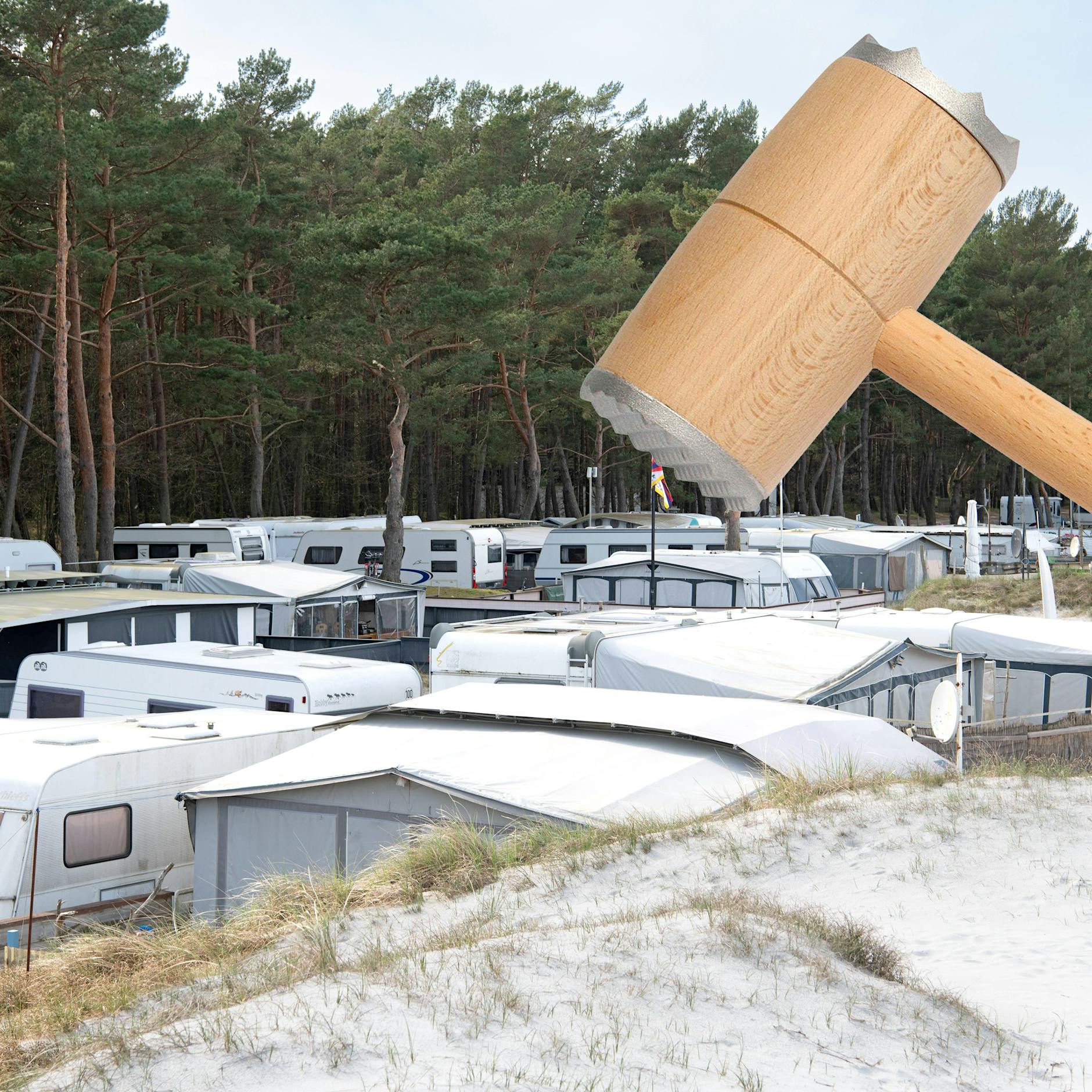 Angriff an der Ostsee: Oma (75) verprügelt Mann mit Fleischklopfer