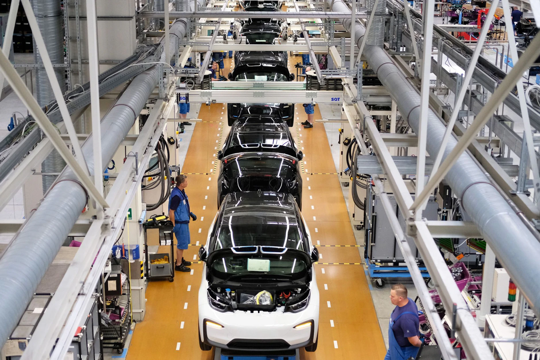 BMW-Chef Oliver Zipse hat die Mobilitätswende scharf kritisiert.