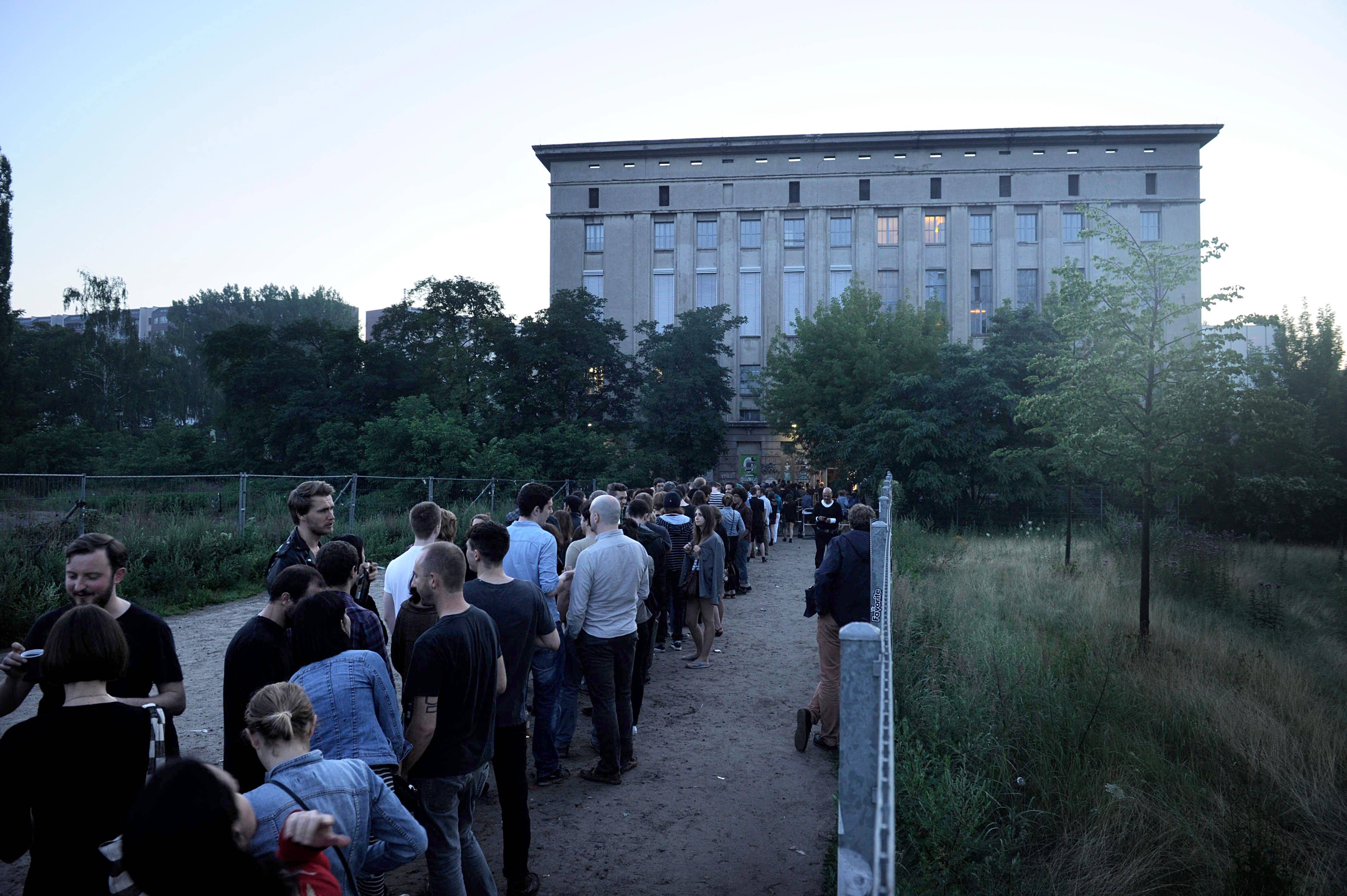 Berghain-Billigticket für Berliner? Fans des Friedrichshainer Clubs plädieren für Einheimischen-Rabatt