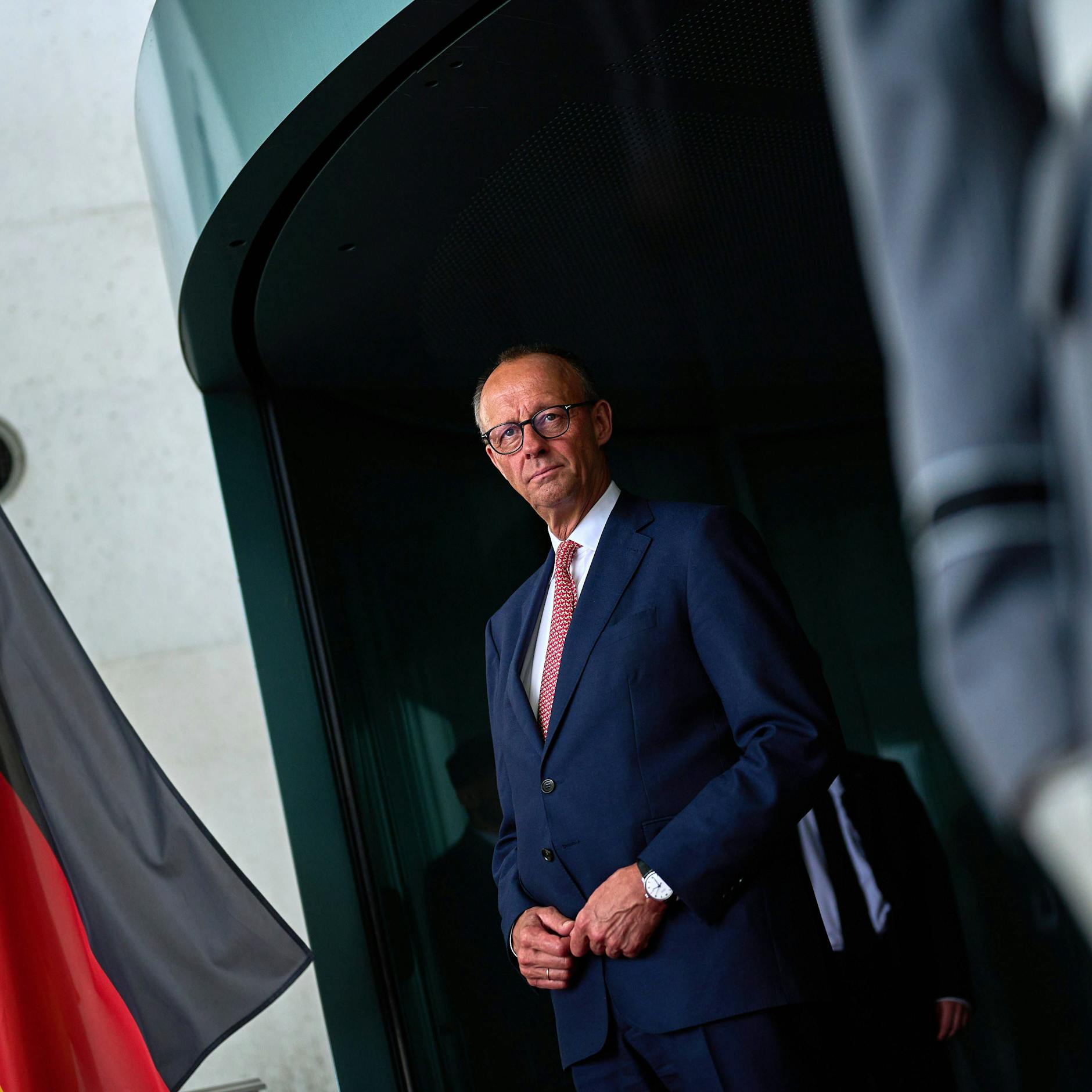 Image - Diplomat rechnet mit Merz ab: Der eigenen Propaganda aufgesessen