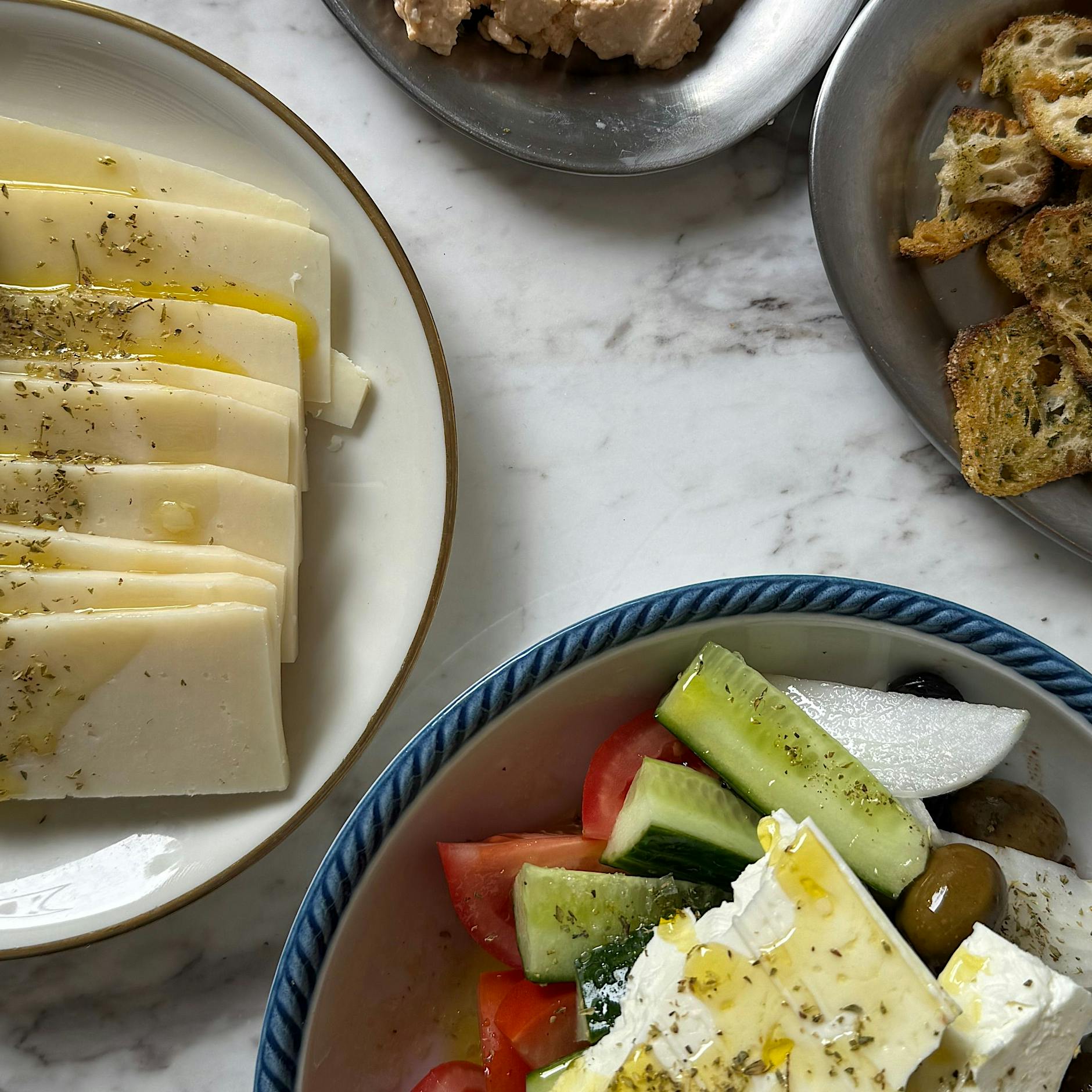 Weinbar Fíle Ásto: Griechische Lässigkeit am Limit