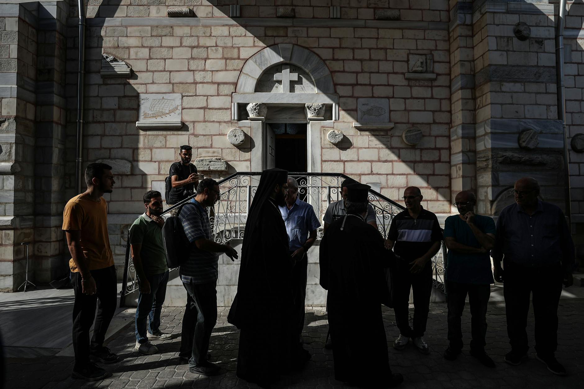 Drei Menschen wurde bei einem Angriff auf die einzige katholische Kirche im Gazastreifen getötet.