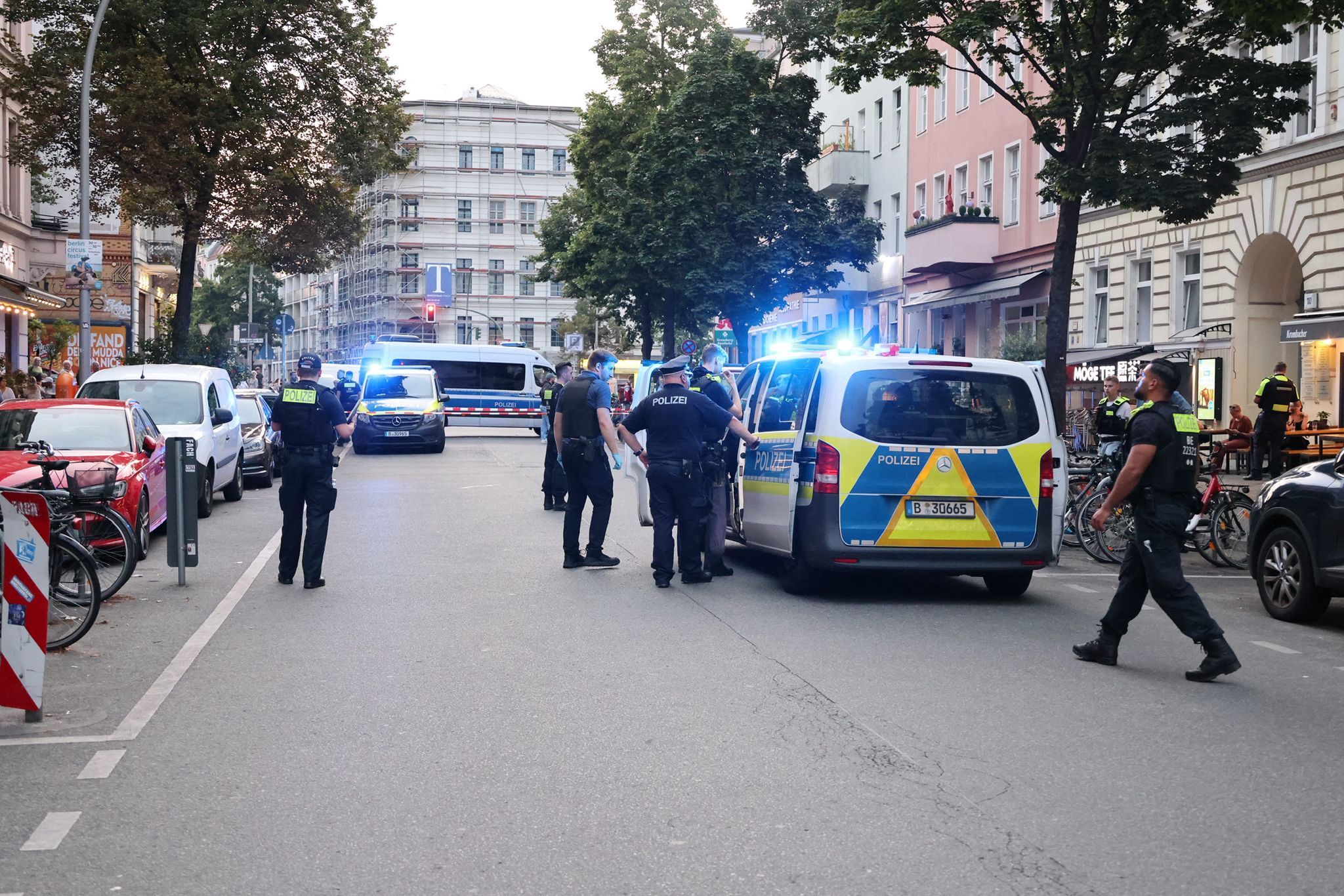Image - Schüsse in Kreuzberg! Mann (26) bricht auf der Straße zusammen