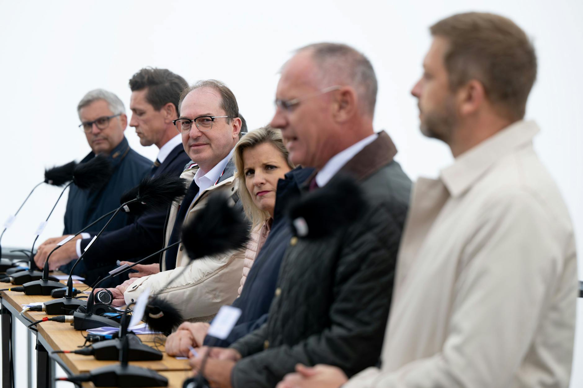 Alexander Dobrindt (CSU) lud fünf EU-Außenminister zum Treffen auf die Zugspitze ein.