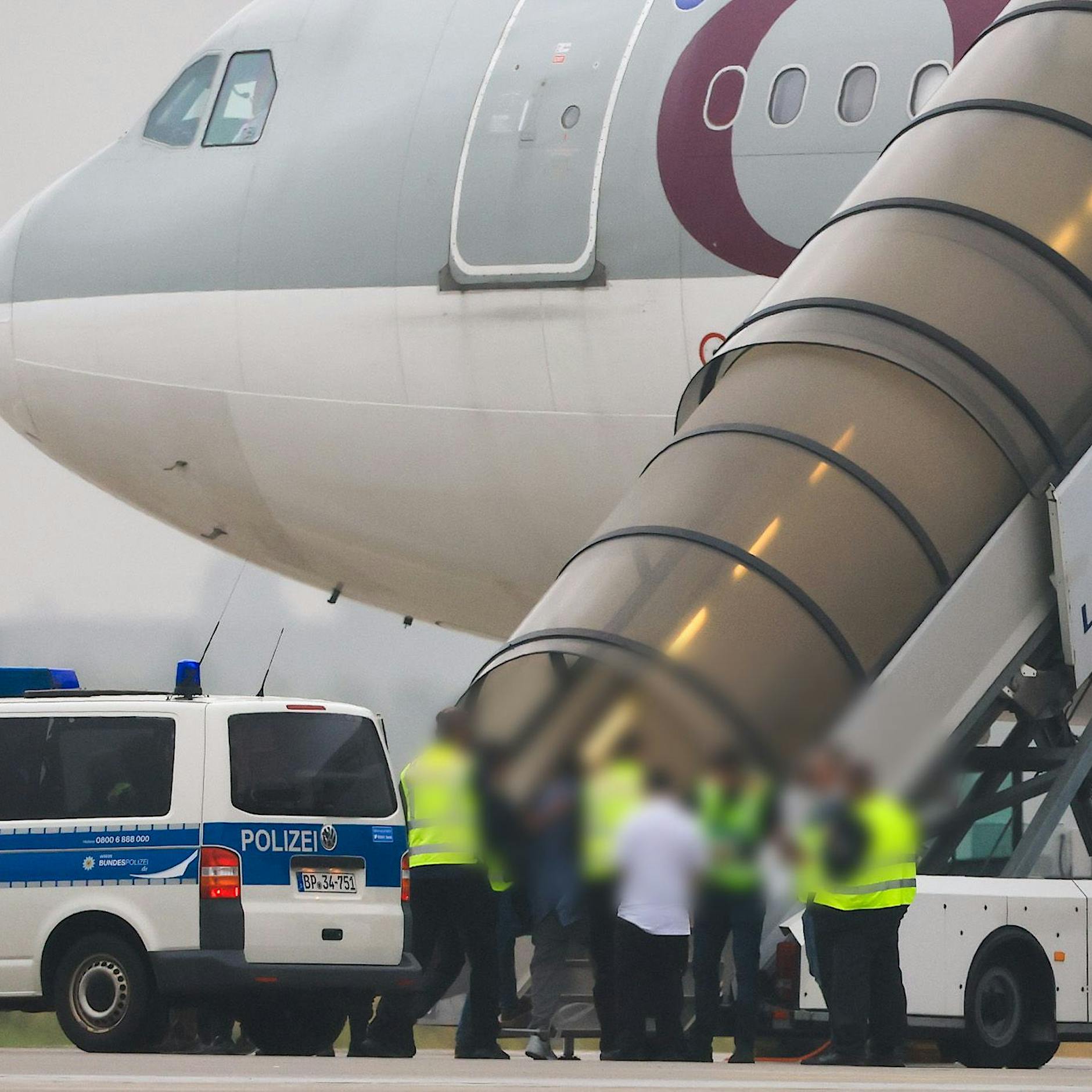 Abschiebeflug nach Afghanistan startet: Zweiter seit Taliban-Übernahme