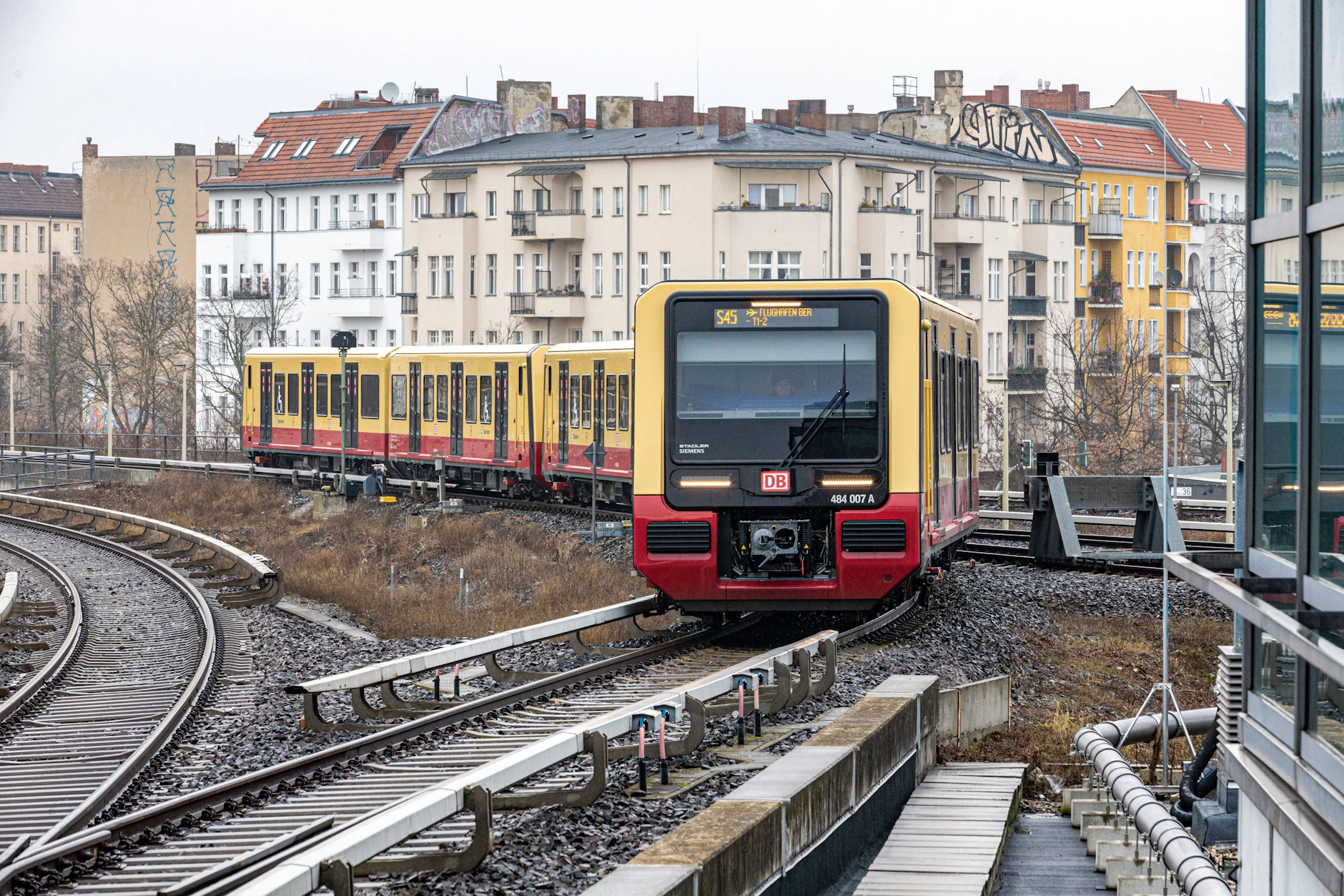 S-Bahn-Schock: Kein Personal da, Linien auch am Sonntag unterbrochen