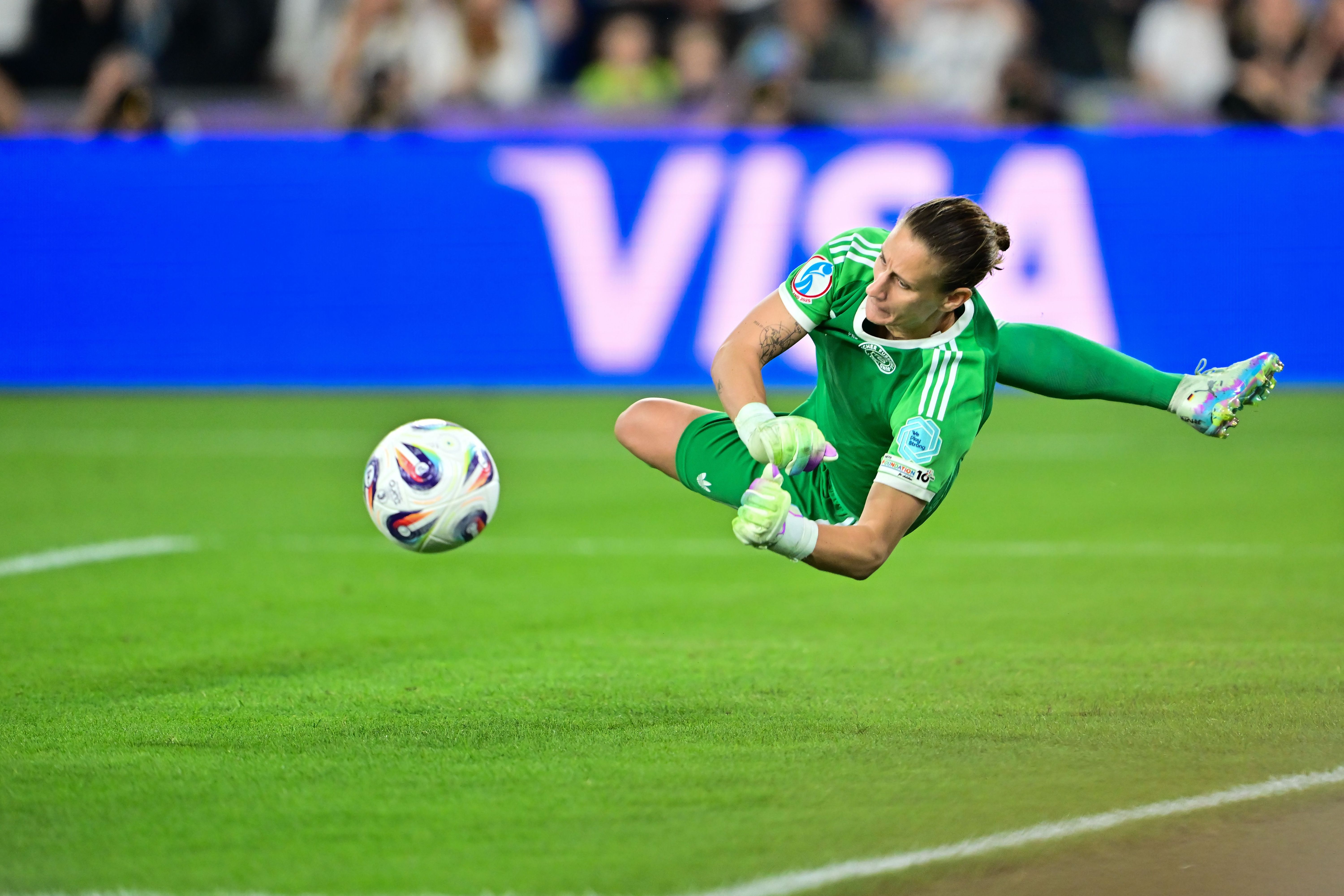 Torhüterin Ann-Katrin Berger: Erst den Krebs besiegt, dann Frankreich