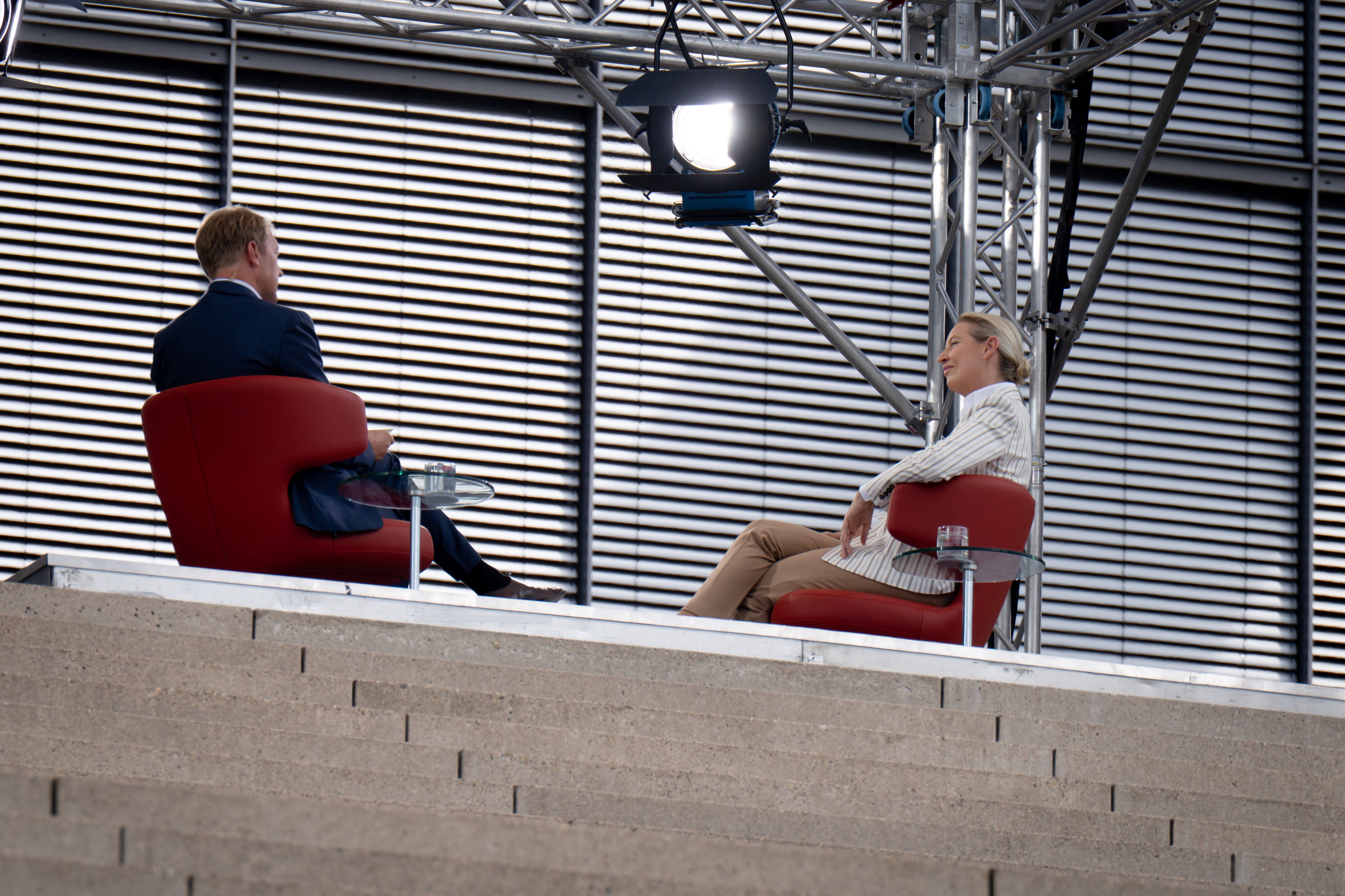 Sommerinterview mit Alice Weidel: Warum erzählt die Polizei nur die halbe Wahrheit?