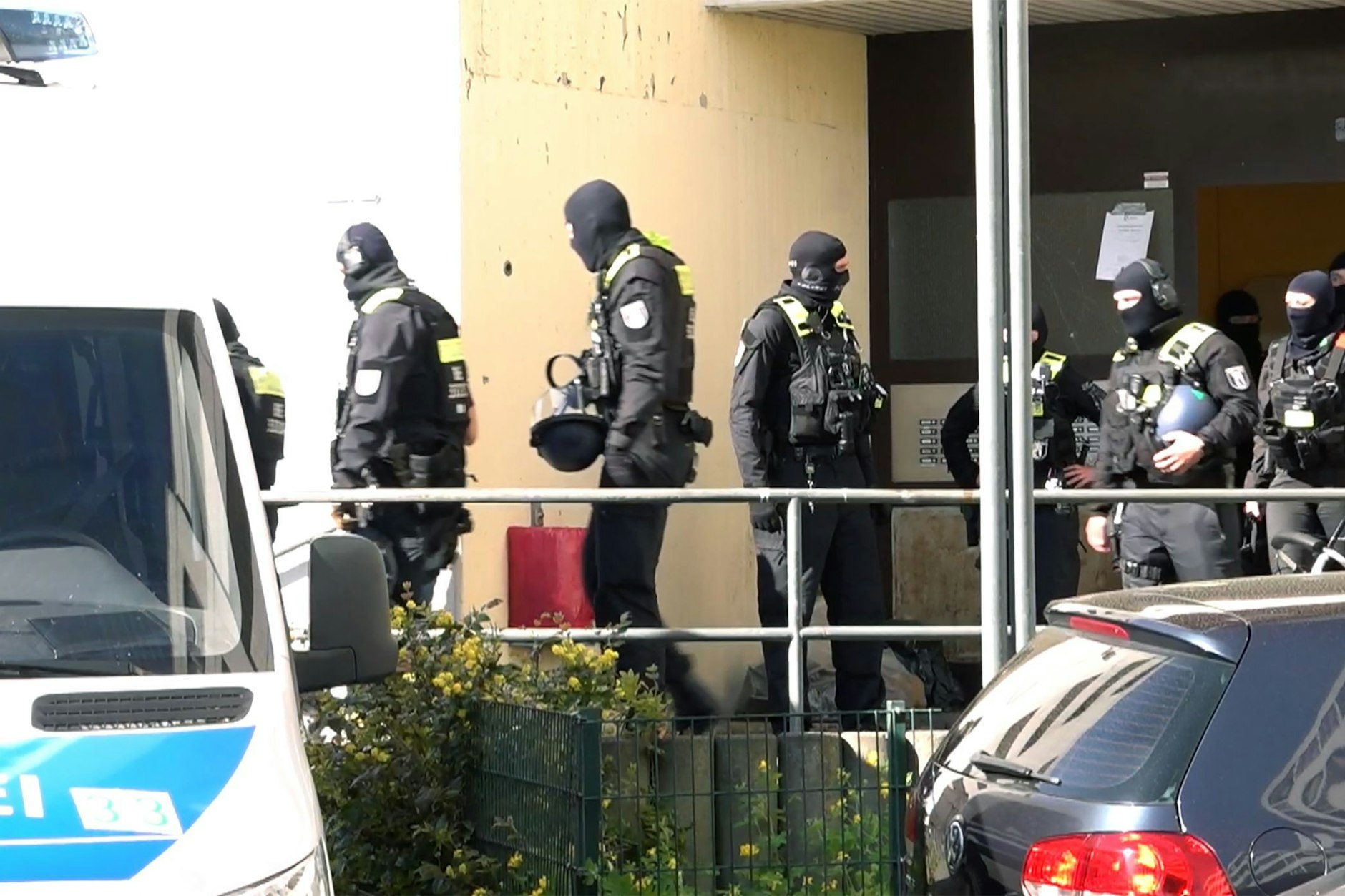 Ermittler des Berliner Landeskriminalamtes haben am Morgen mehrere Unterkünfte durchsucht. Es geht um mutmaßliche islamistische Propaganda (Symbolfoto).