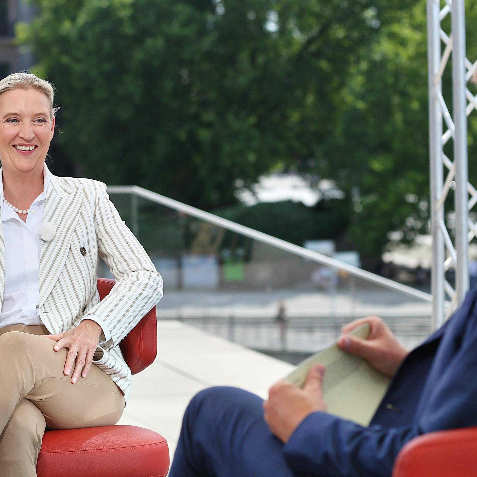 Alice Weidel im Sommerinterview: AfD fordert Wiederholung