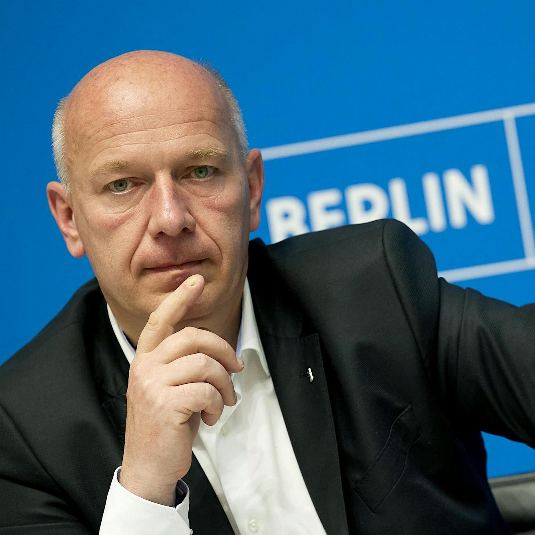 „Absurd“ und „inakzeptabel“: Unionspolitiker verurteilen Wegners Einbürgerungsziel für Berlin