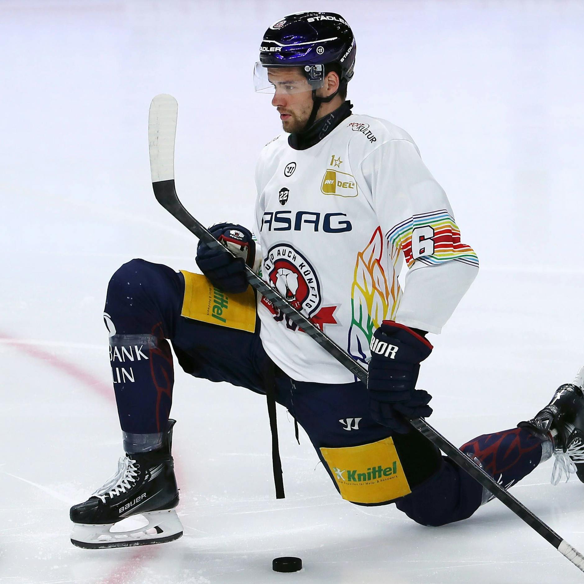 Image - Eisbären Berlin trainieren wie beim Formationstanz