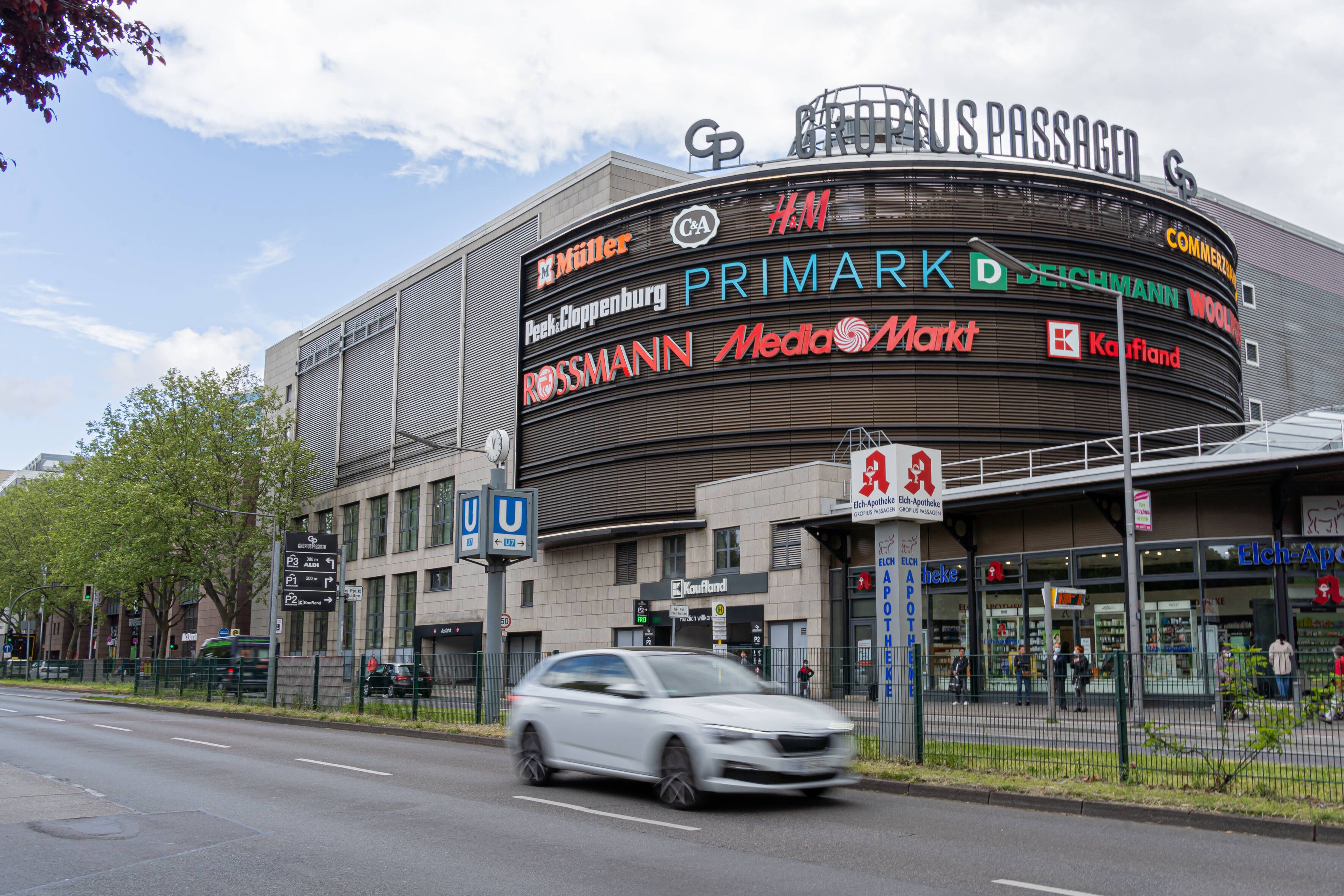 Neukölln: Erdbeerstand ausgeraubt – Tatverdächtiger festgenommen