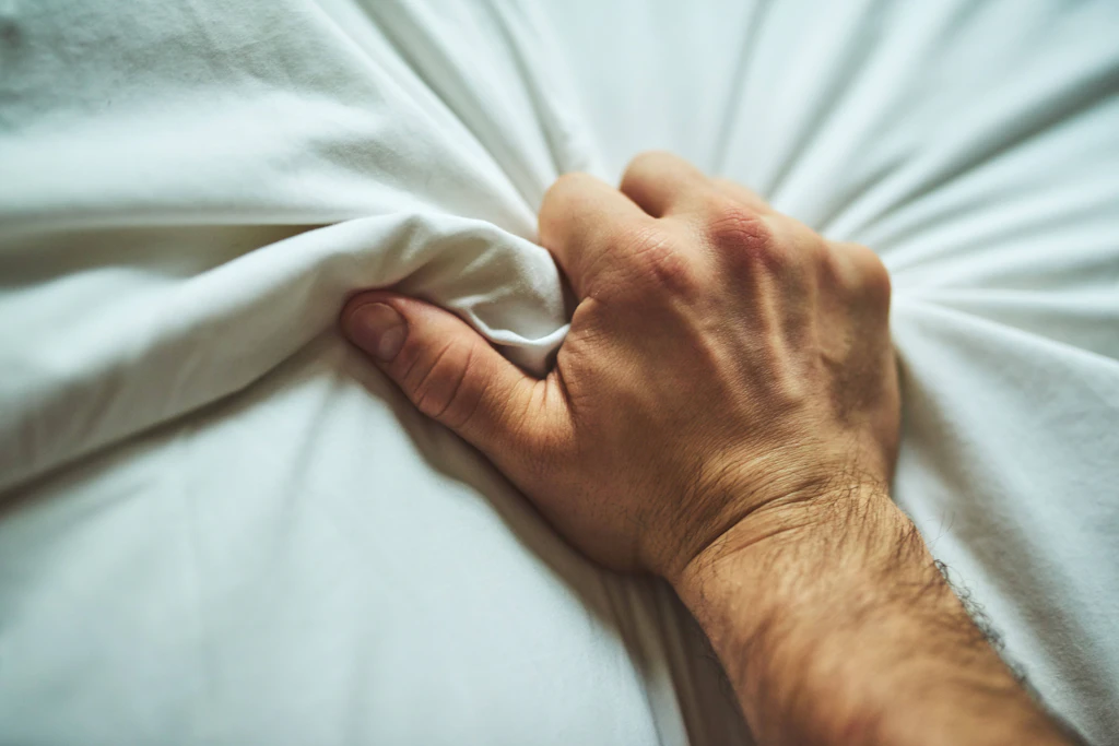 Auch Männer faken: In drei Schritten zum falschen Orgasmus
