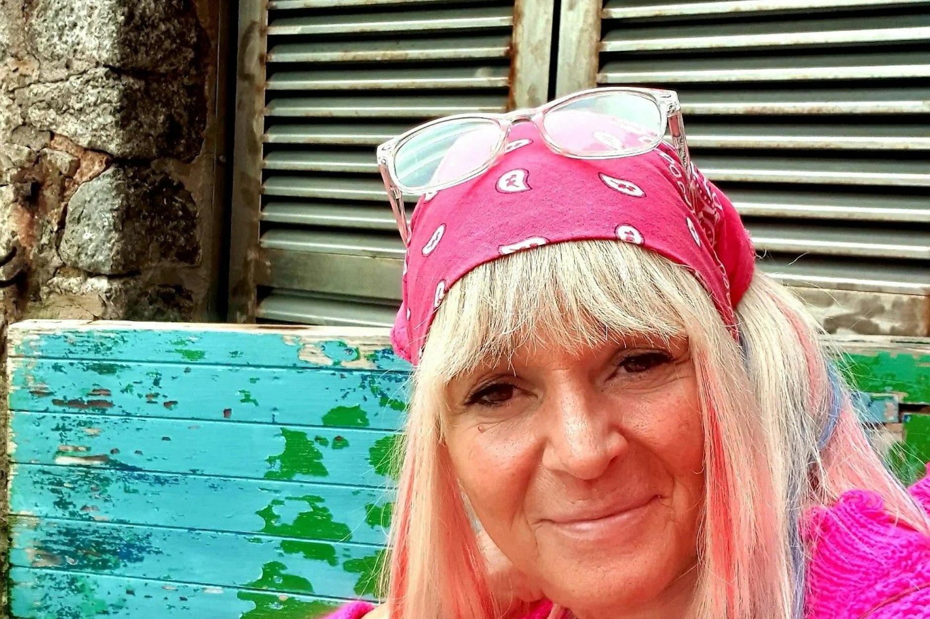 Kathrin Mermi-Schmelz  aus Goodbye, Deutschland erlebt auf Mallorca schlimme Stunden und bangt um ihren Thommy.