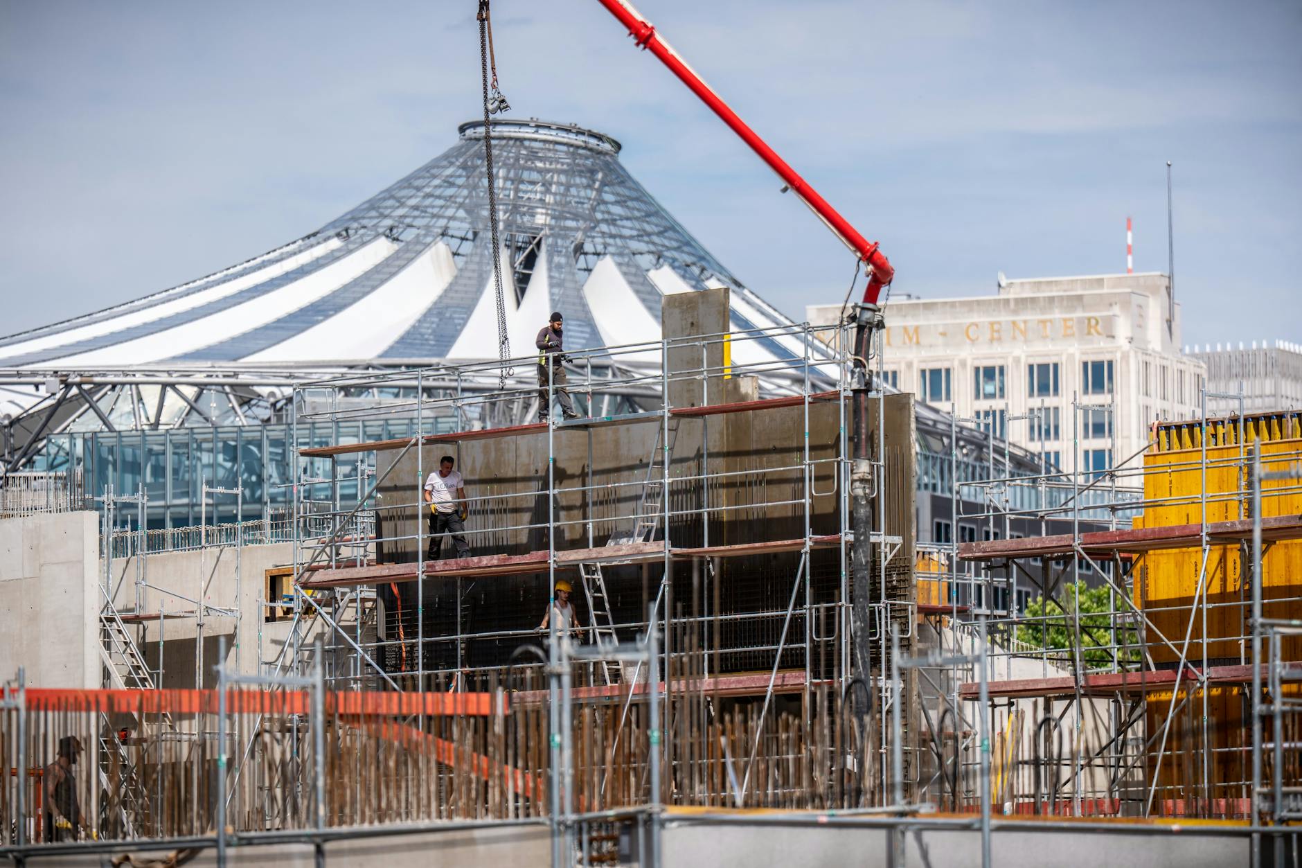 Die Baustelle zum Museumsneubau „berlin modern“ am Kulturforum hinter dem Potsdamer Platz