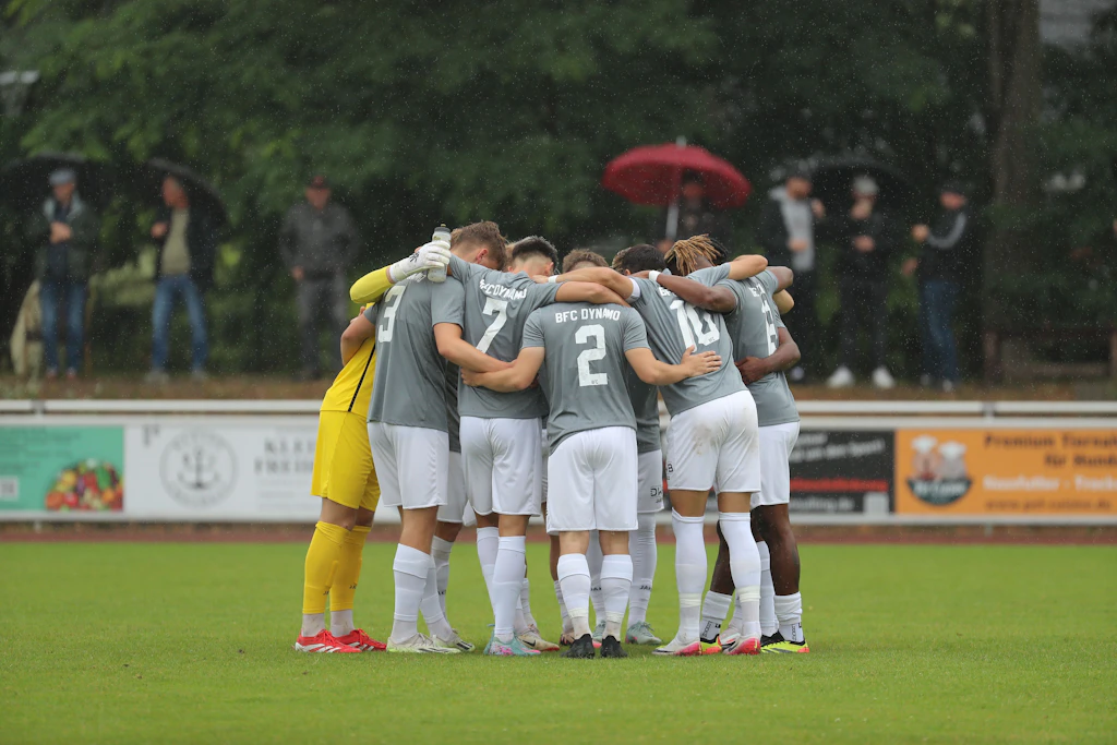 Bei so viel Einigkeit holt der BFC Dynamo in Halle einen Punkt