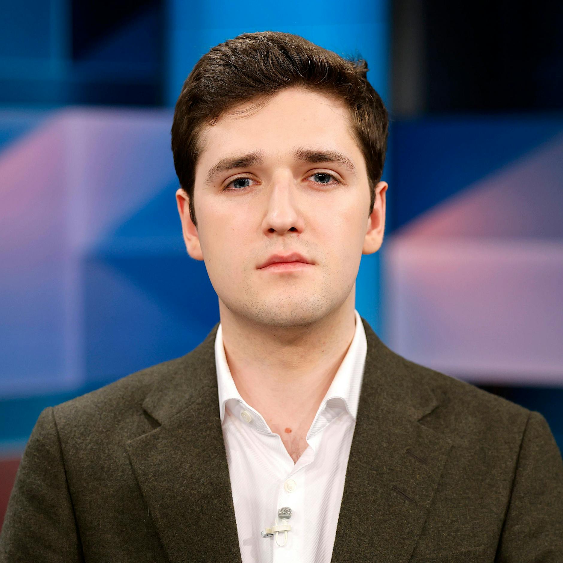 Geschlechtseintrag ändern, um Wehrpflicht zu entkommen: Ole Nymoen bei Markus Lanz