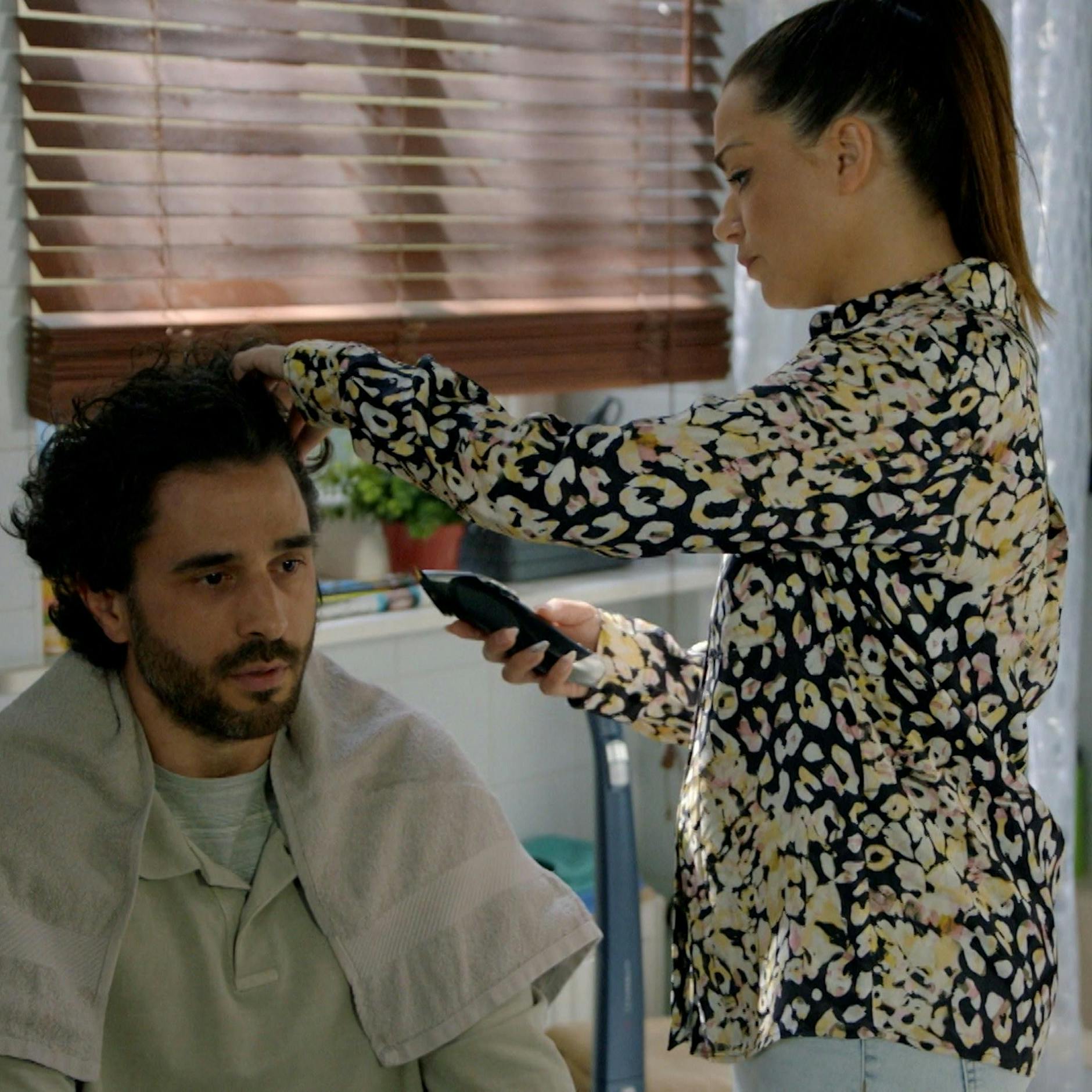 Fan-Schock! GZSZ-Tobias ohne Haare: „Die Leute haben sich erschreckt“