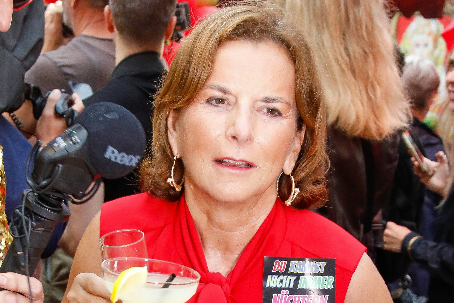 Claudia Obert pflaumt Reporter gerne mal an.