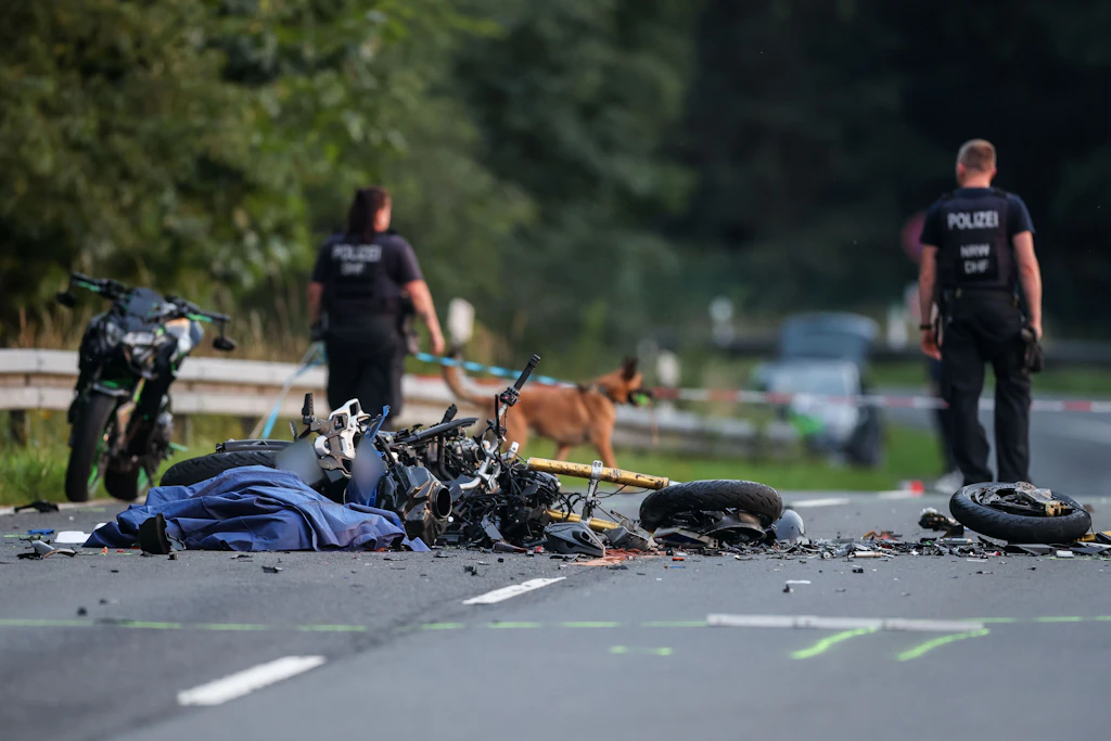 Frontal-Crash – Zwei Biker sterben bei Horror-Unfall