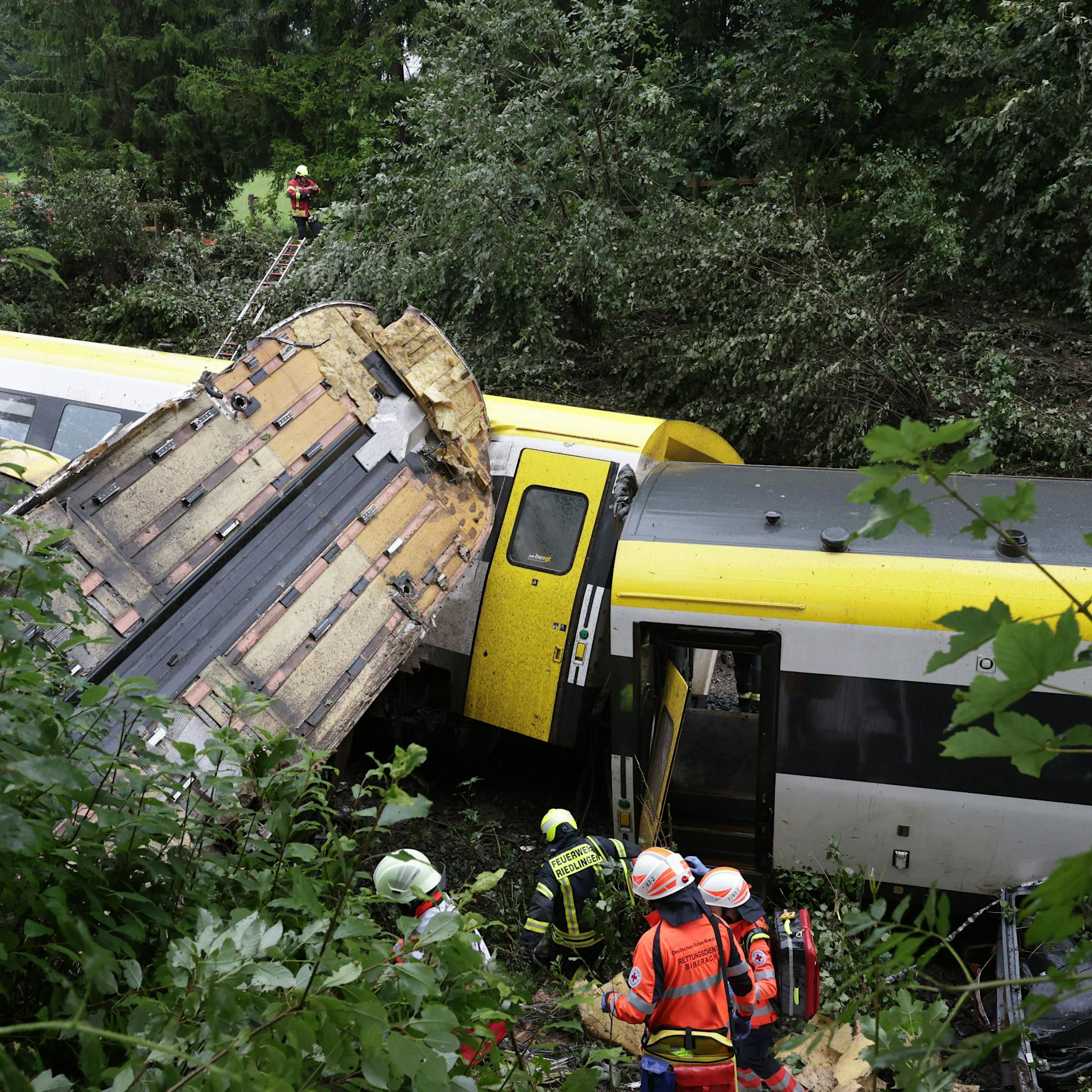 Drei Tote bei schwerem Zugunglück in Baden-Württemberg