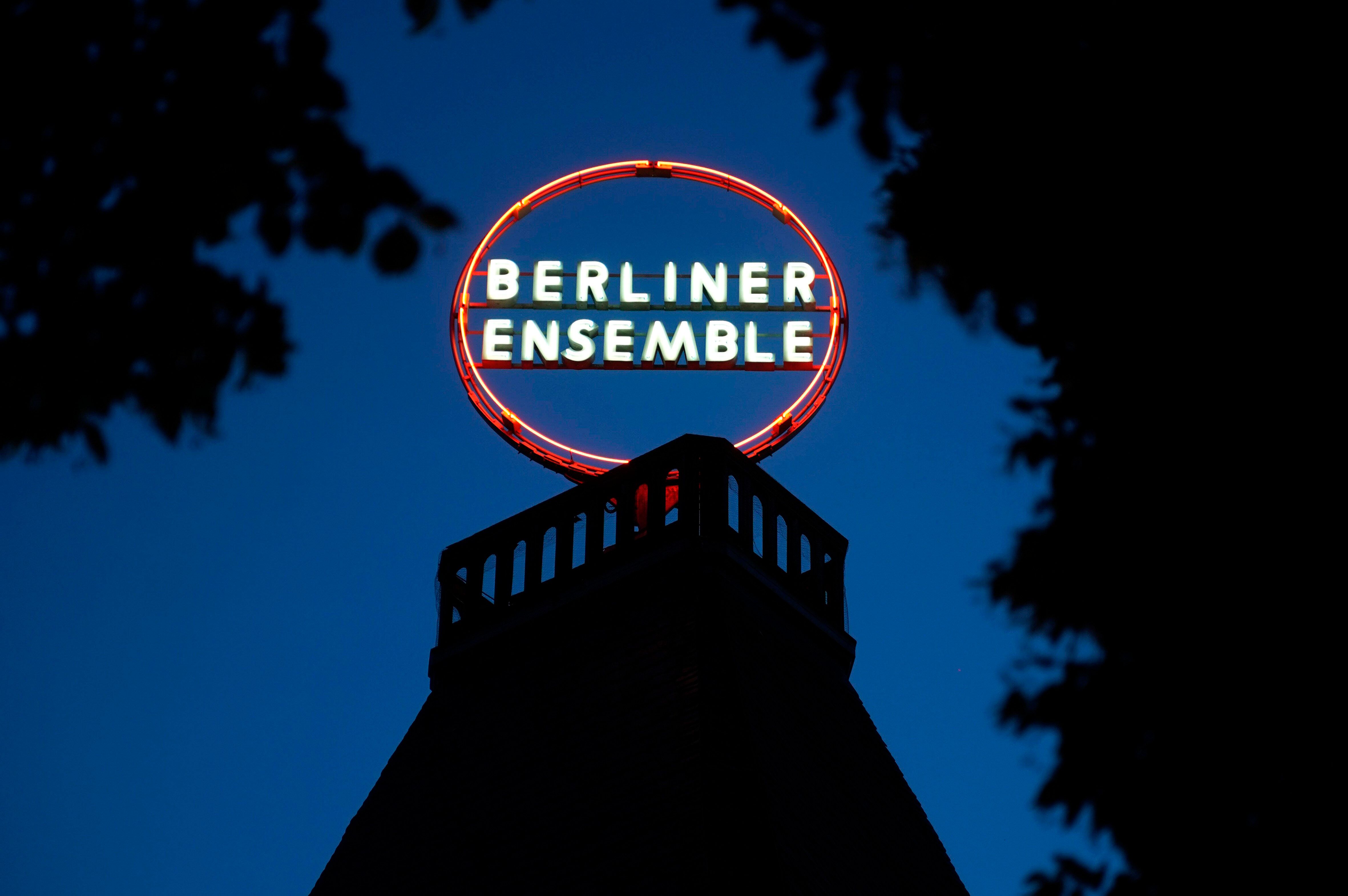 Droht dem Berliner Ensemble das Aus am Schiffbauerdamm?