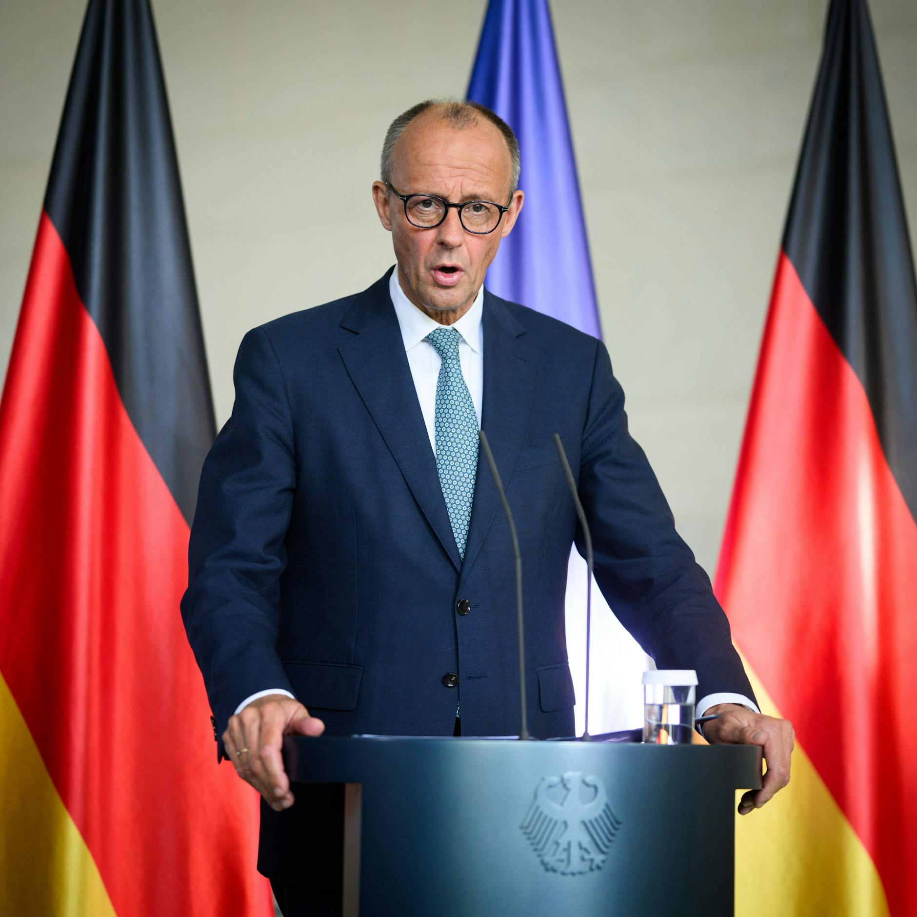 Image - Gaza-Krieg: Merz droht Israel – Deutschland startet Luftbrücke