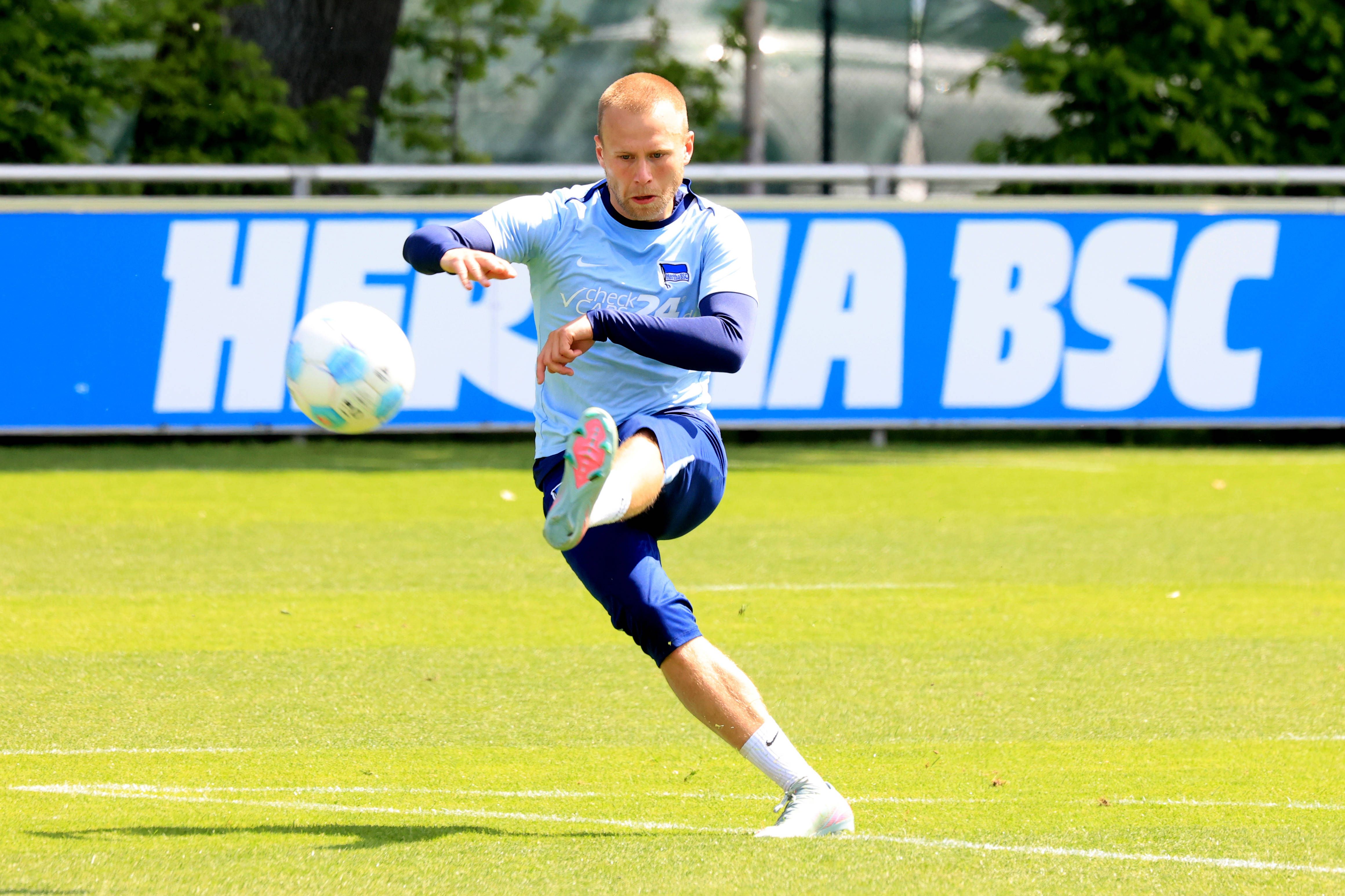 Hertha-Coach Leitl in der Sturm-Zwickmühle: Thorsteinsson oder Kownacki?