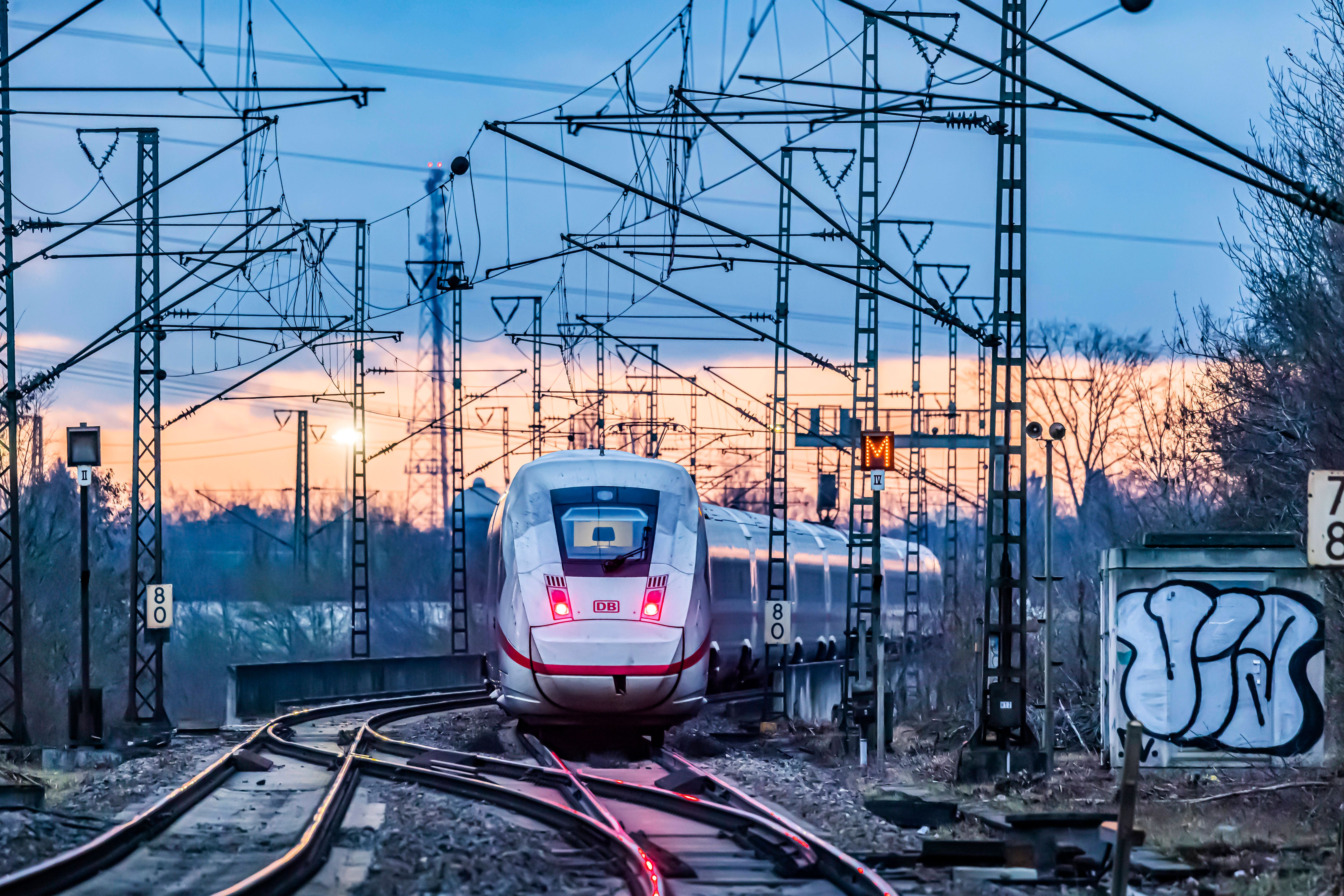 „Todesstoß“ für Deutsche Bahn: Experten schlagen Alarm nach Millionenverlust