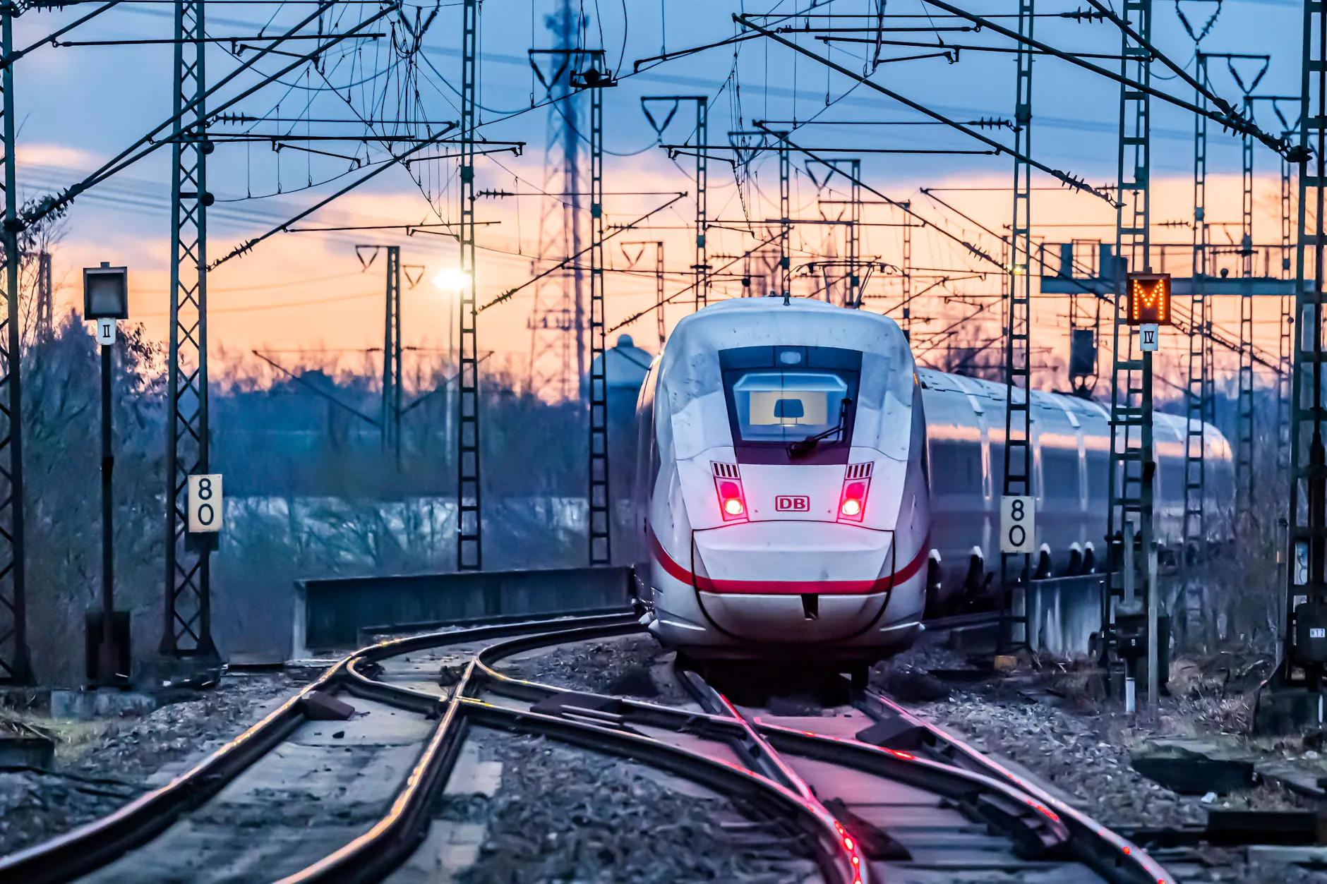 Die Krise hält an: Die Deutsche Bahn hat im ersten Halbjahr 2025 rund 760 Millionen Euro Verlust gemacht.