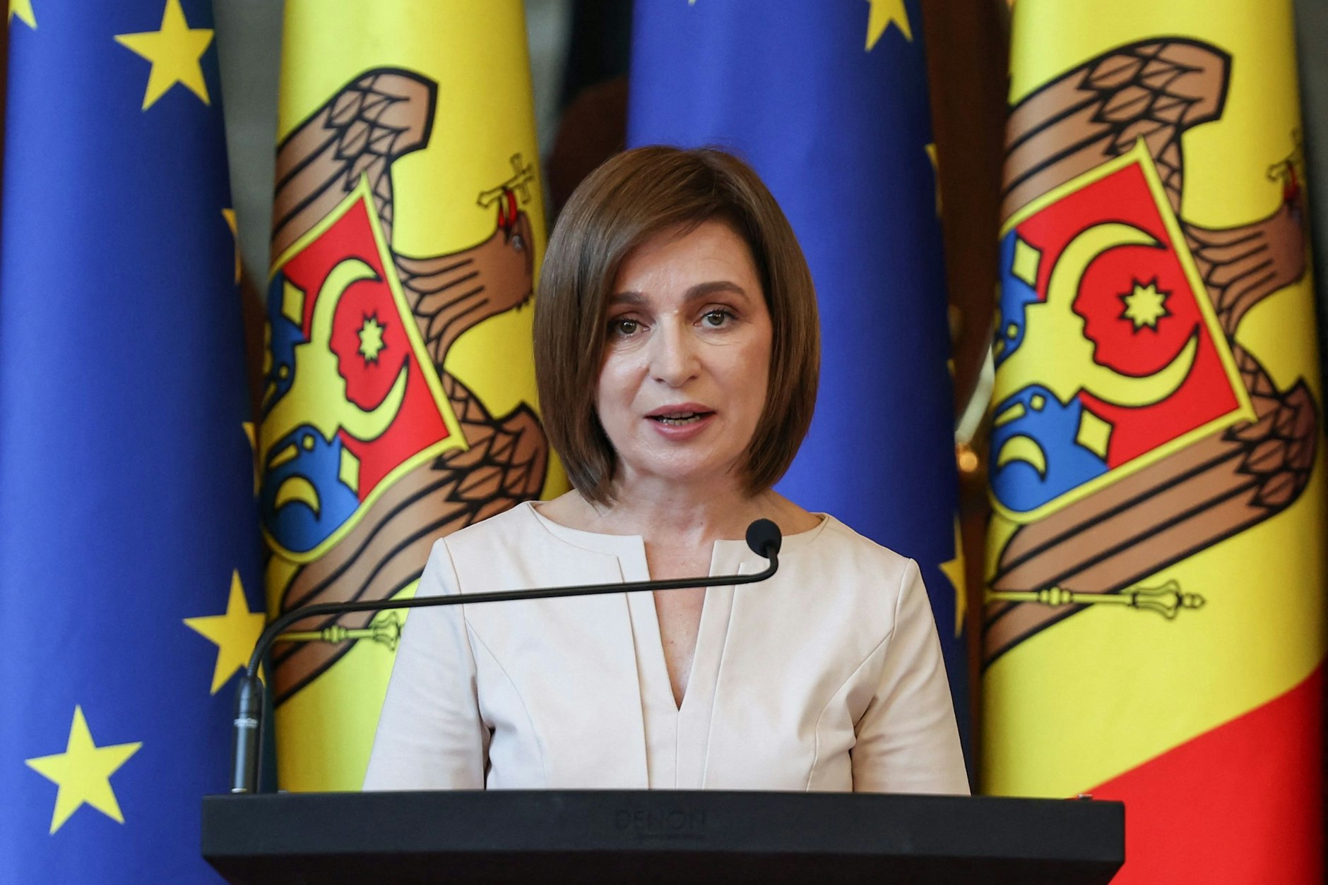 Die Präsidentin der Republik Moldau, Maia Sandu, gibt eine Stellungnahme ab.