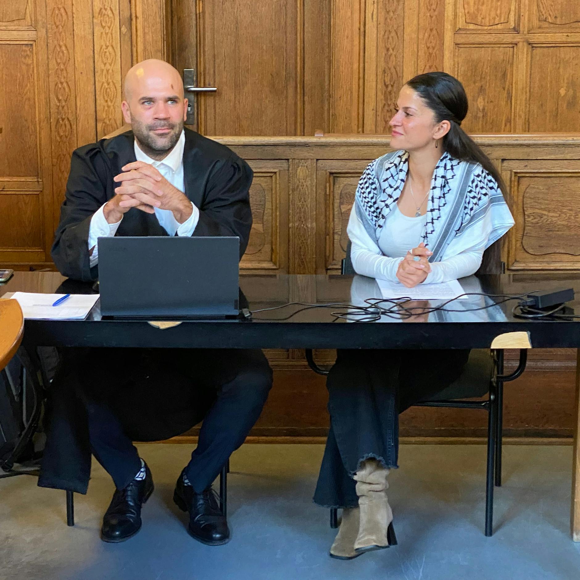 Image - Erfolg für Aktivistin: Berliner Richter hält umstrittenen Hamas-Slogan für nicht strafbar