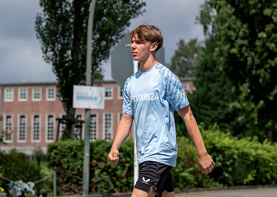 Ein Hertha-Märchen wird wahr: Wunderkind Kennet Eichhorn ist beim Saisonauftakt auf Schalke im Hertha-Kader.