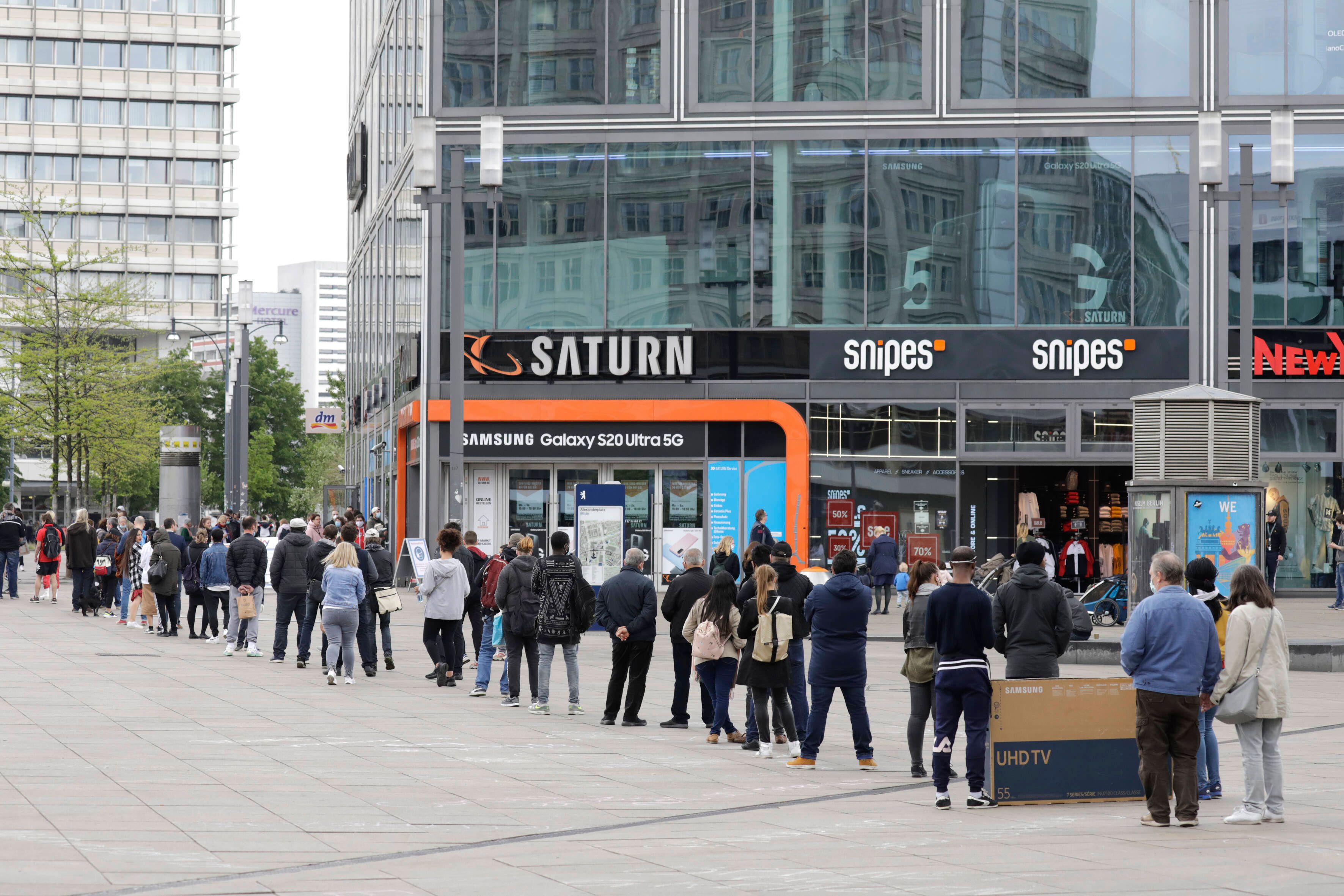 Chinesische Übernahme von Saturn und MediaMarkt: Was sagen die Berliner dazu?