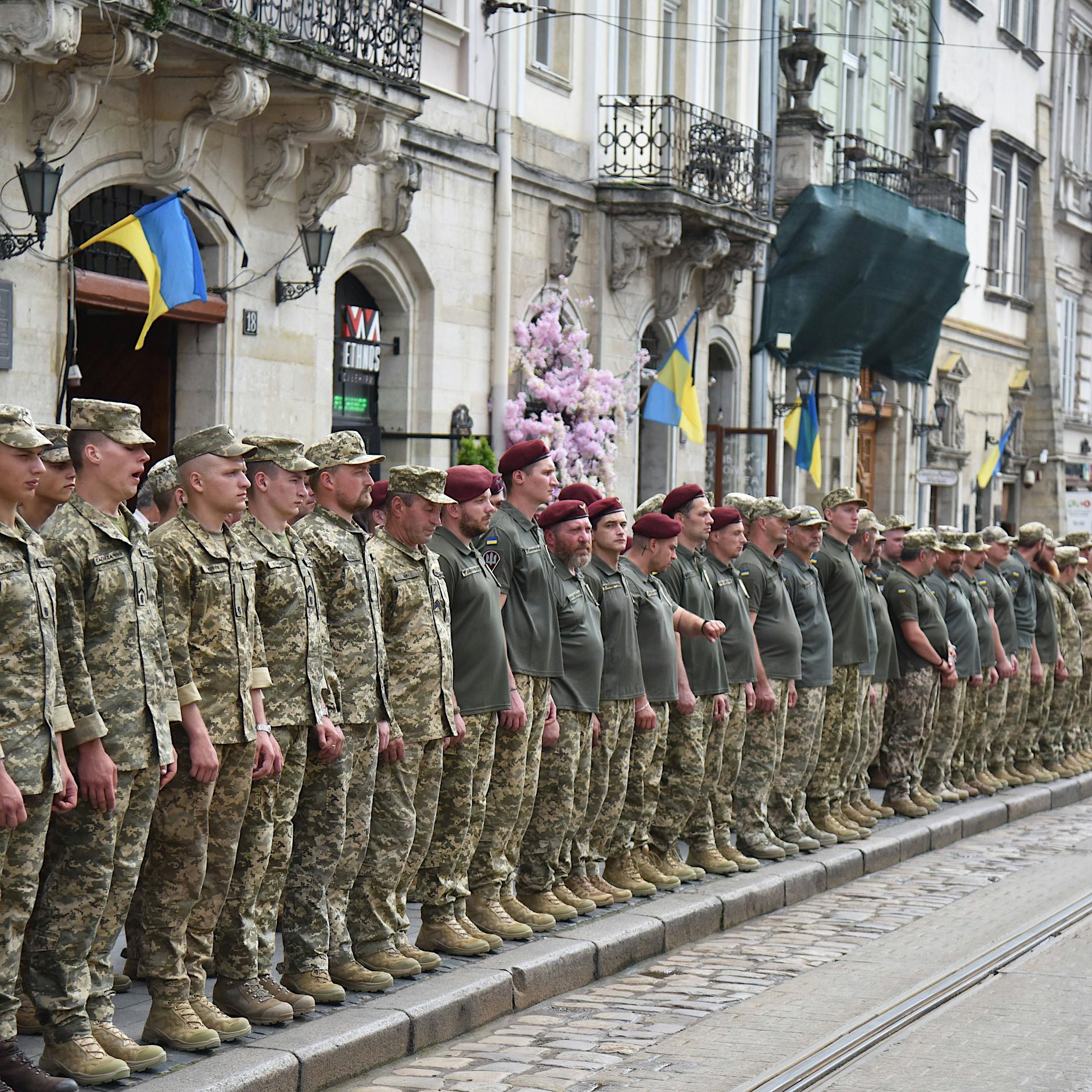 Russisches Medium schockiert mit Leitartikel: „In der Ukraine sollte niemand am Leben bleiben“