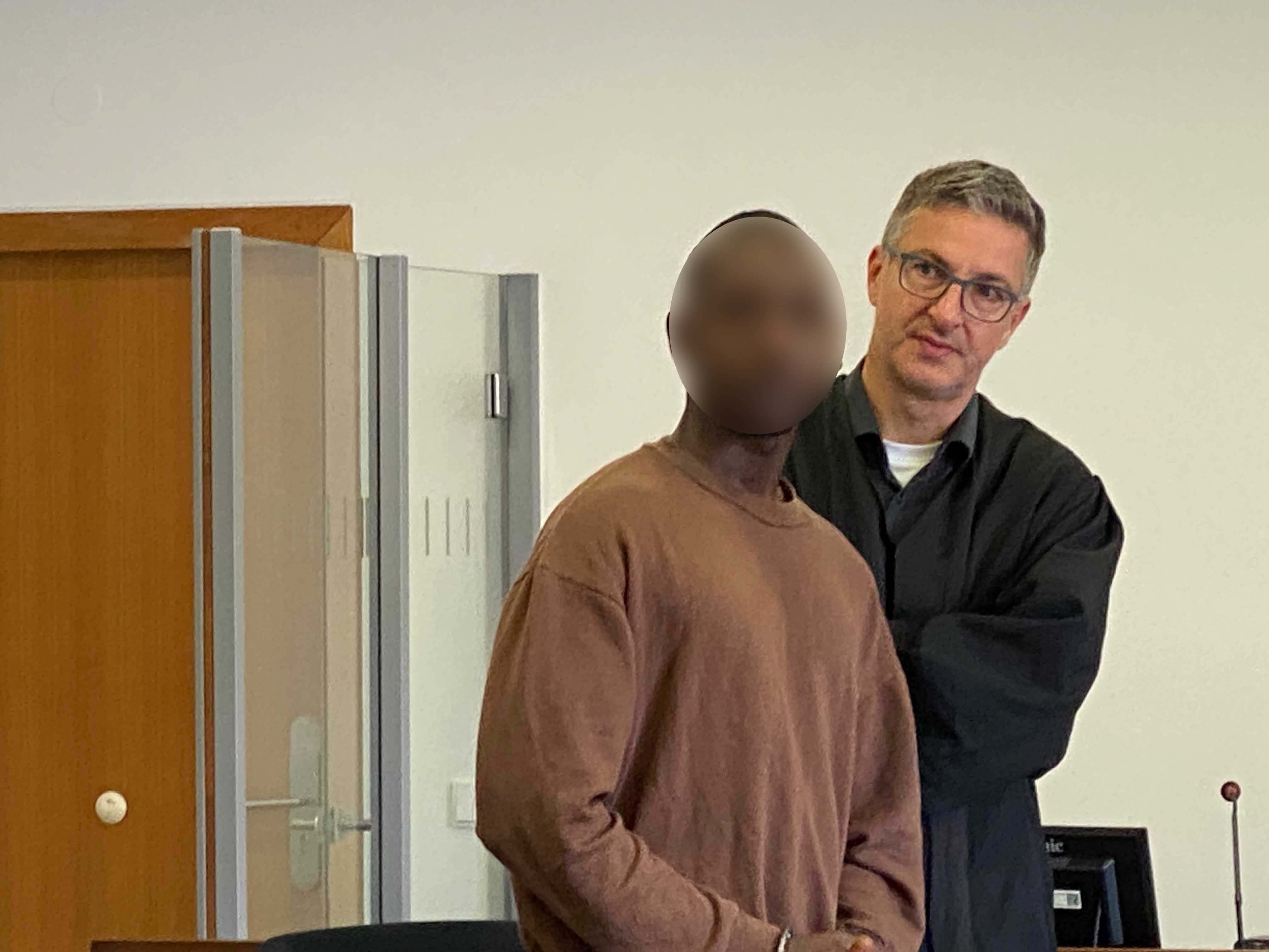 Mörder kommt in Psychiatrie: CDU-Jungpolitiker in Brandenburg Kehle aufgeschlitzt