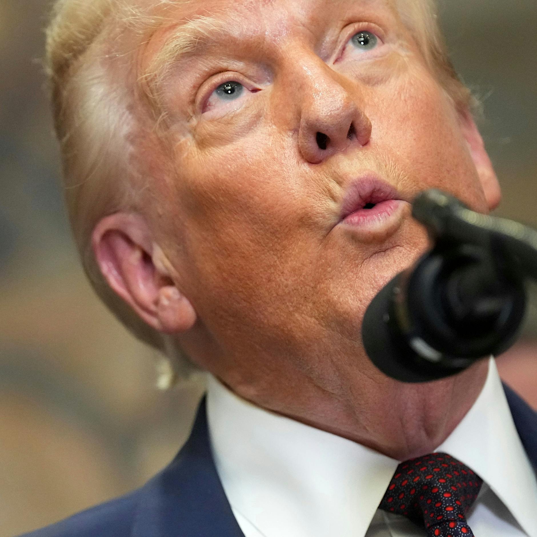 Trump reagiert mit Atom-U-Booten auf Russland: Was das mit Epstein zu tun hat