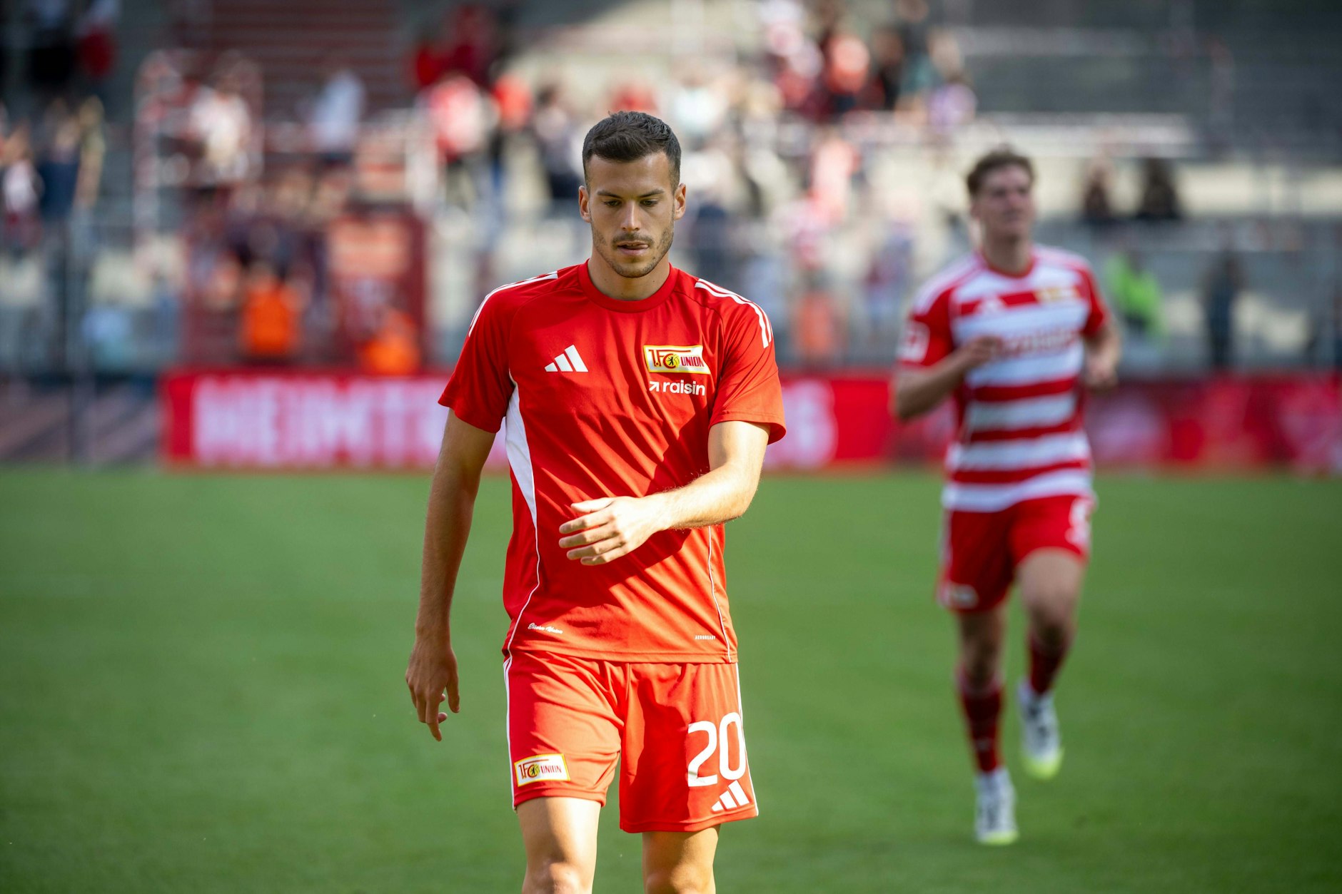 Laszlo Benes (27) durfte beim 1. FC Union gegen Espanyol Barcelona nur nach dem Abpfiff zum Auslaufen auf den Rasen. Der Slowake liebäugelt mit einem Wechsel.