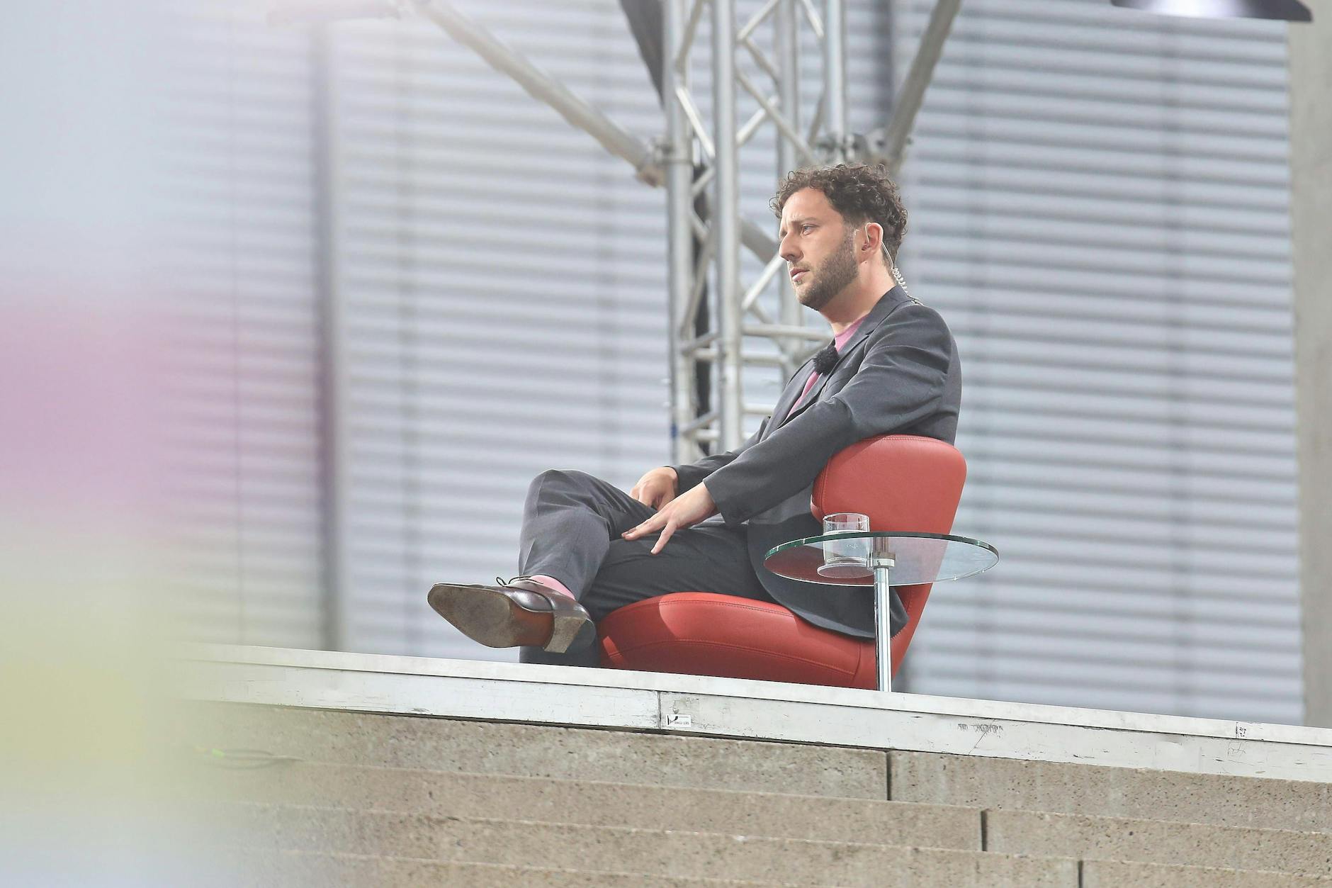 Grünen-Chef Felix Banaszak beim Sommerinterview in Berlin.