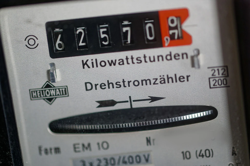 Millionen Deutsche zahlen zu viel für Strom und Gas – bis 1600 Euro!