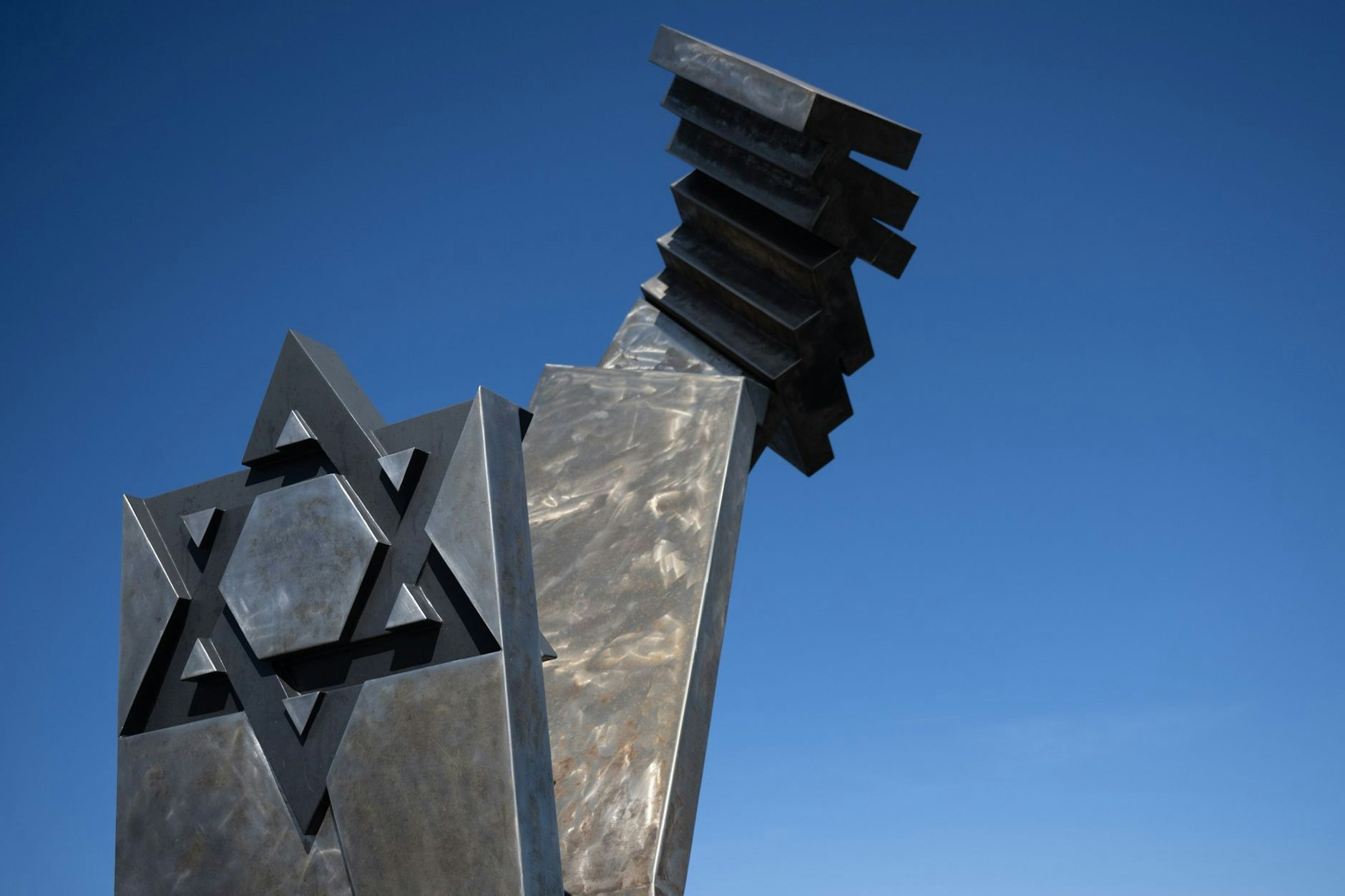 Das Deportationsmahnmal an der Putlitzbrücke im Ortsteil Moabit