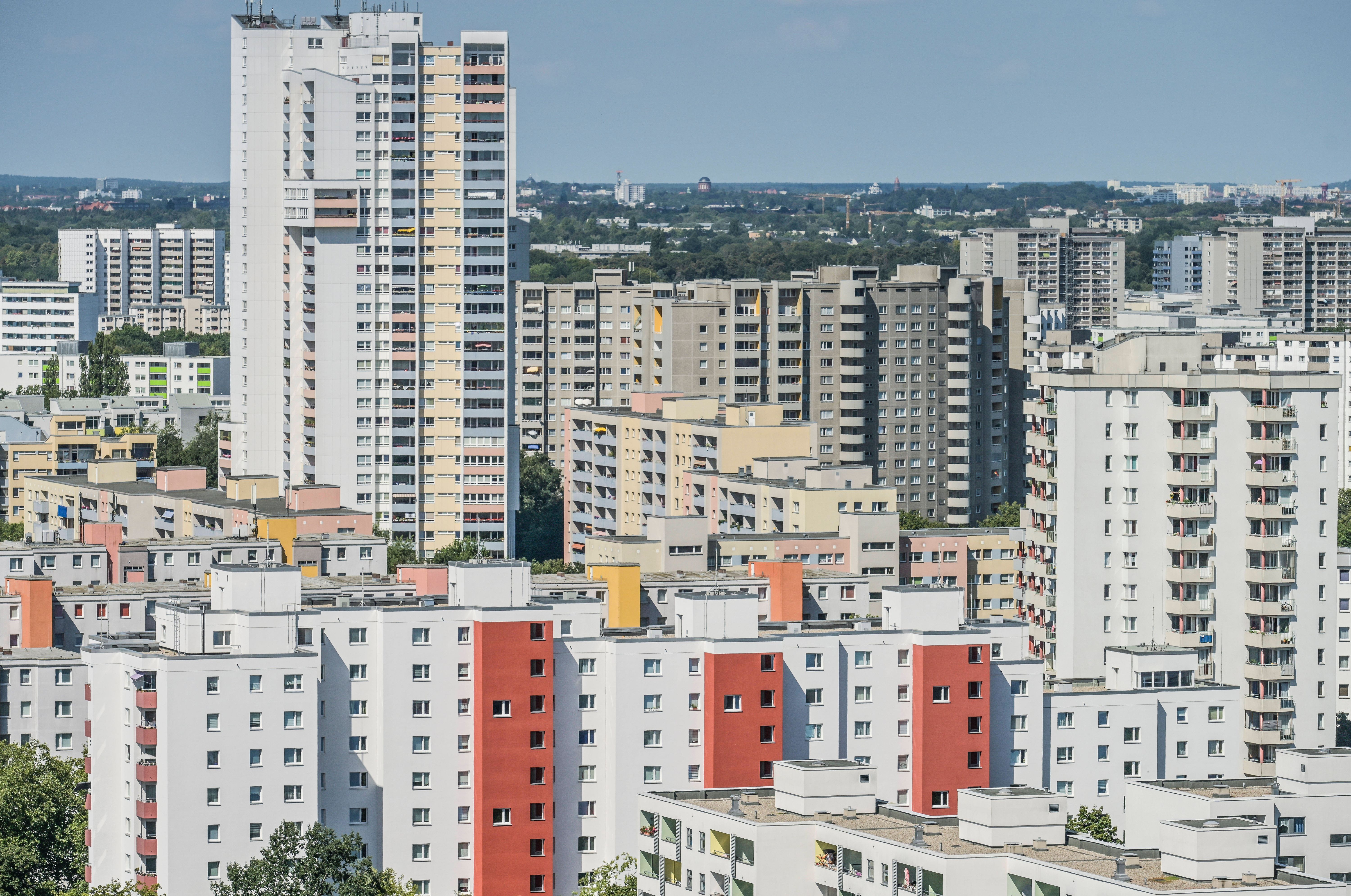 Einsam und vergessen in Berlin: Wer denkt an die Buletten-Opas von Gropiusstadt?