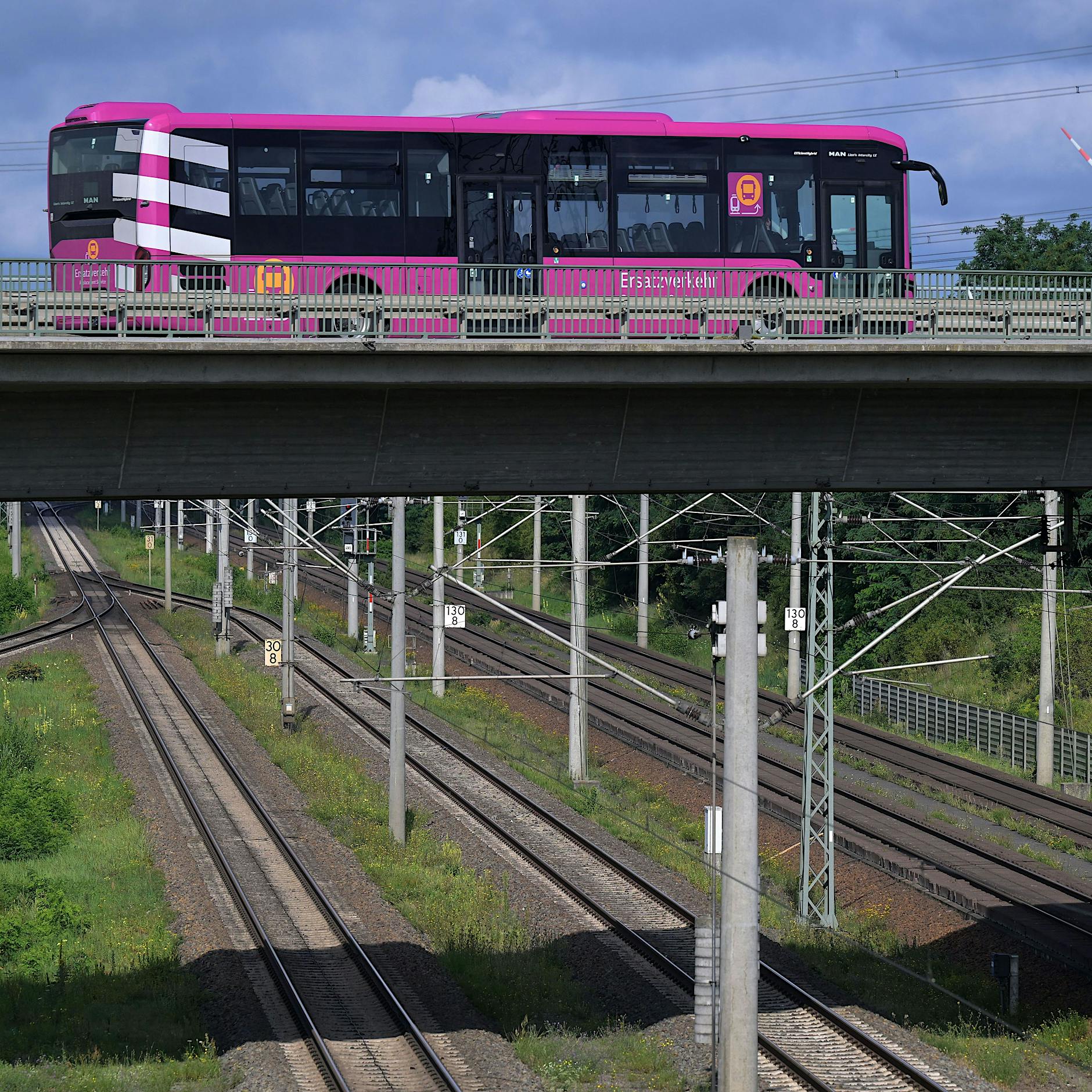 Schienenersatzverkehr Berlin-Hamburg: Wie Qualitätstester des VBB den Mega-SEV bewerten