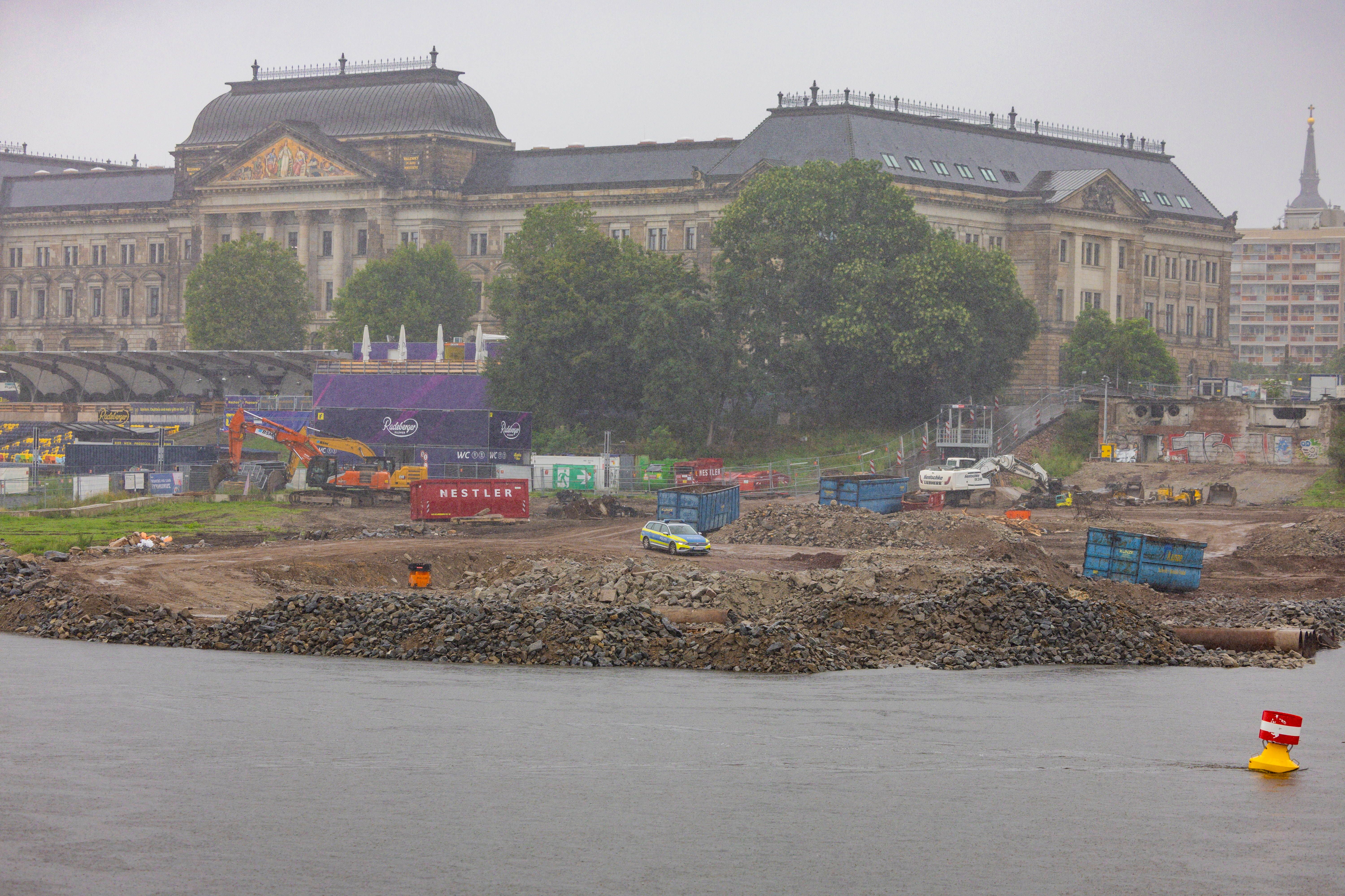 Image - Bombenalarm in Dresden! Blindgänger an Carolabrücke entdeckt