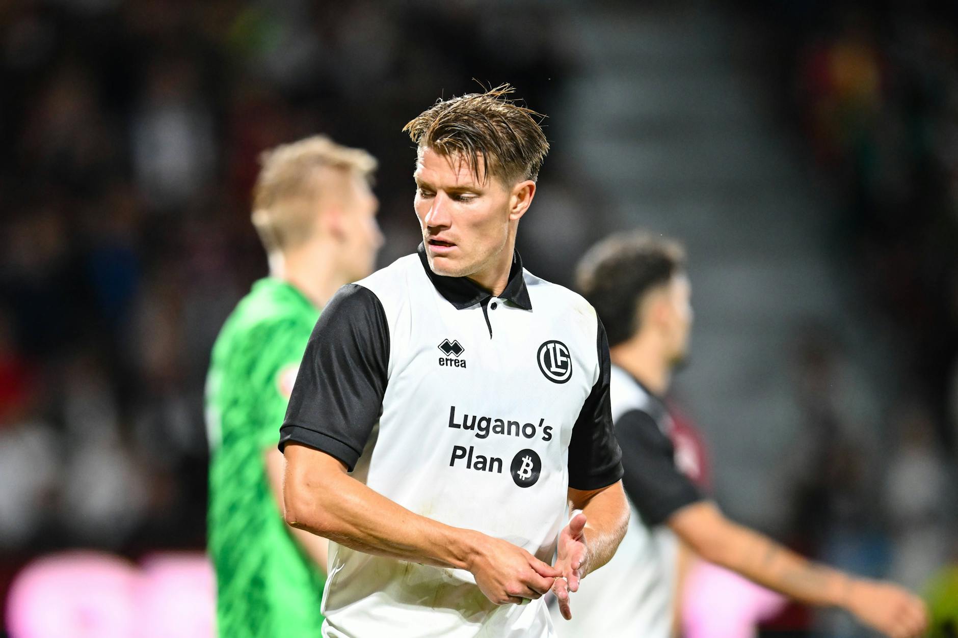 Kevin Behrens steht mit dem FC Lugano schon früh in der Saison unter Druck.