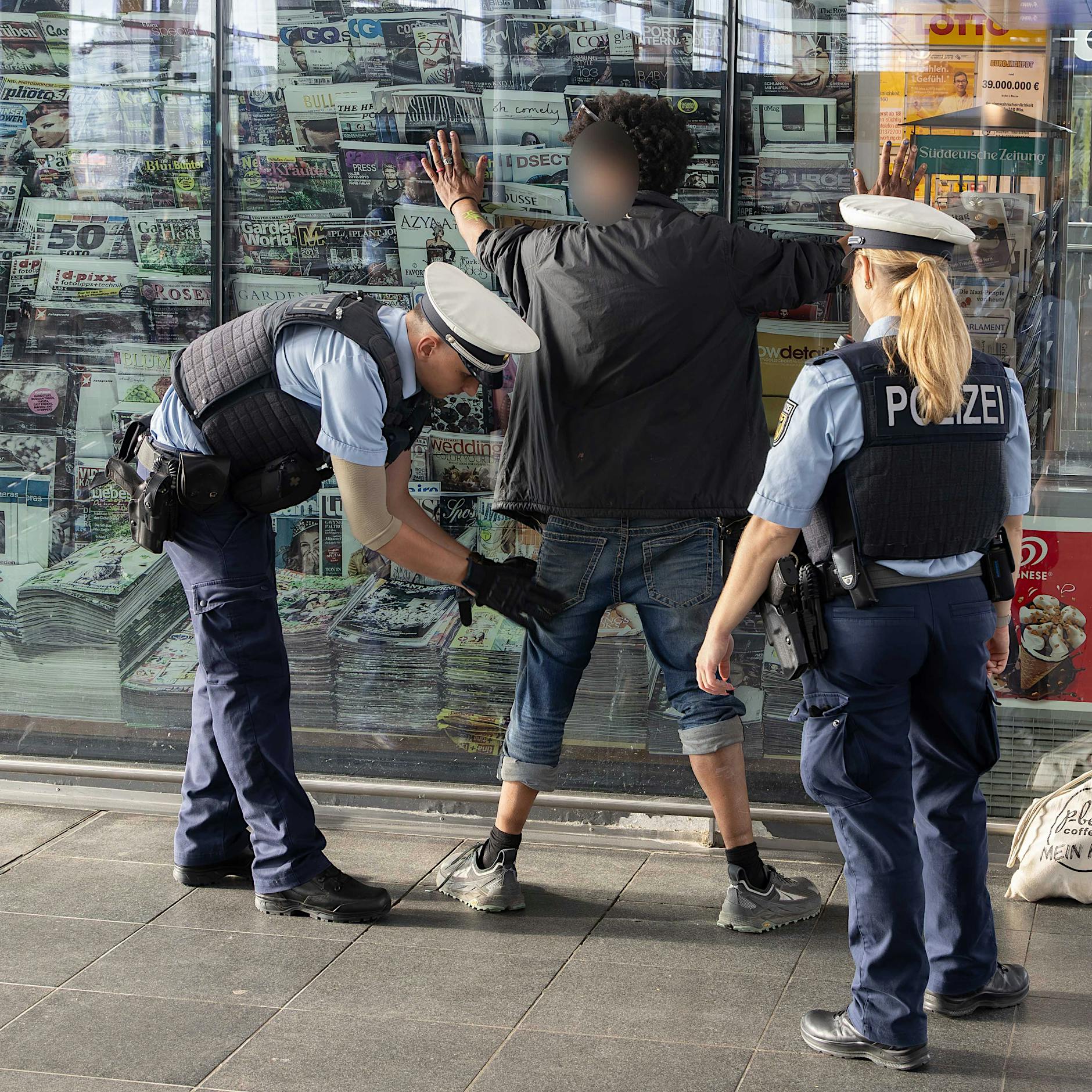 An keinem anderen deutschen Bahnhof gibt es so viele Waffendelikte wie an diesem Berliner Drehkreuz