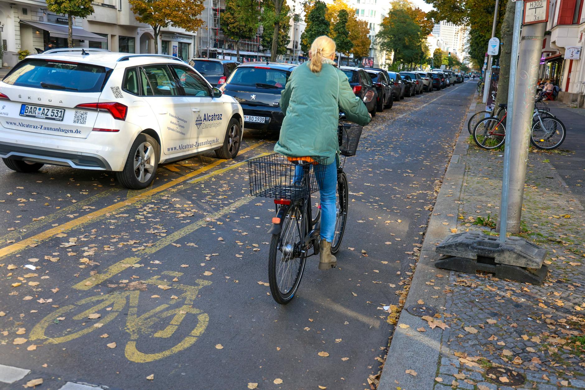 Der Radweg auf der Kantstraße soll jetzt verschwinden.